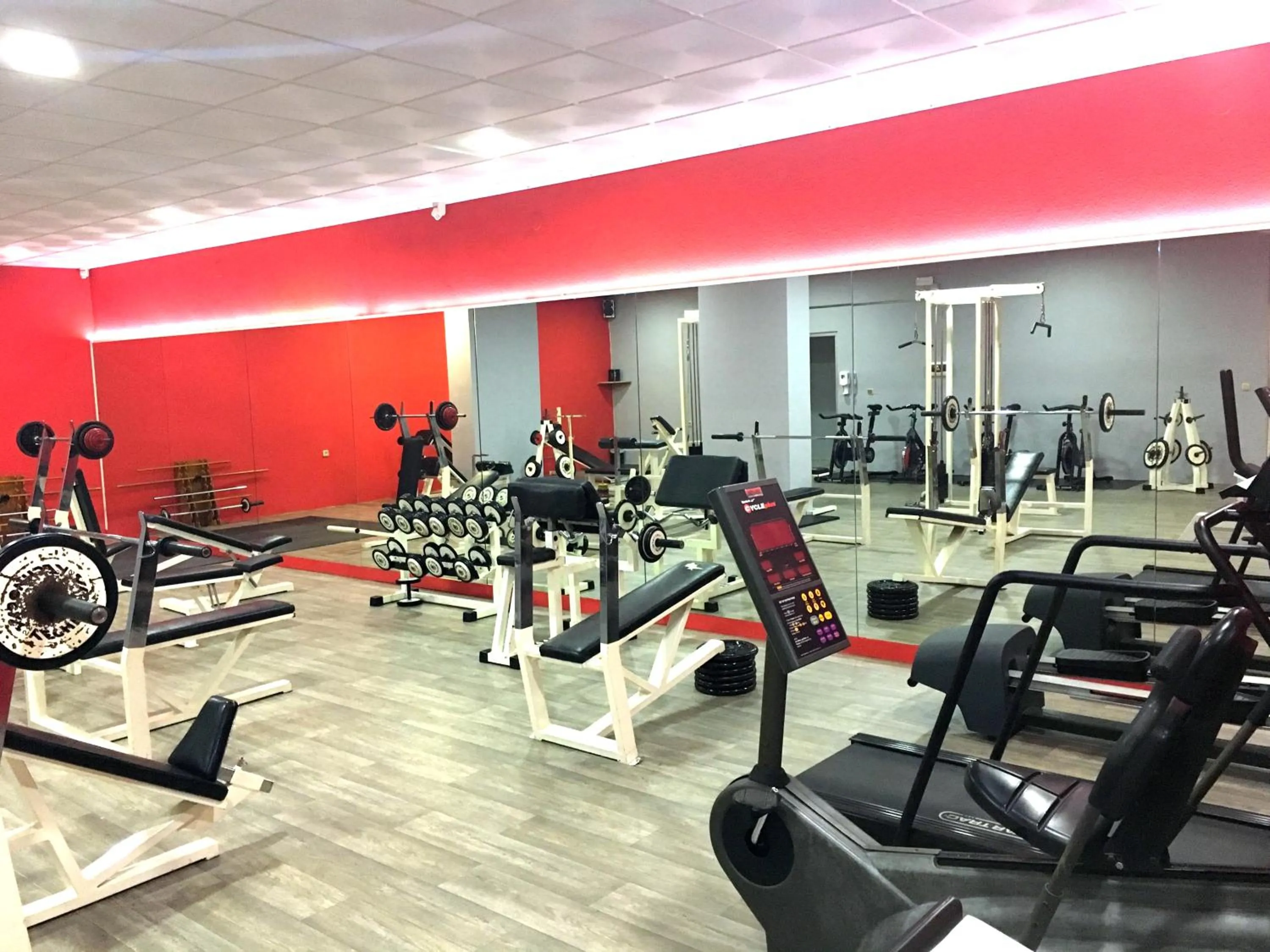 Fitness centre/facilities in First Flatotel International