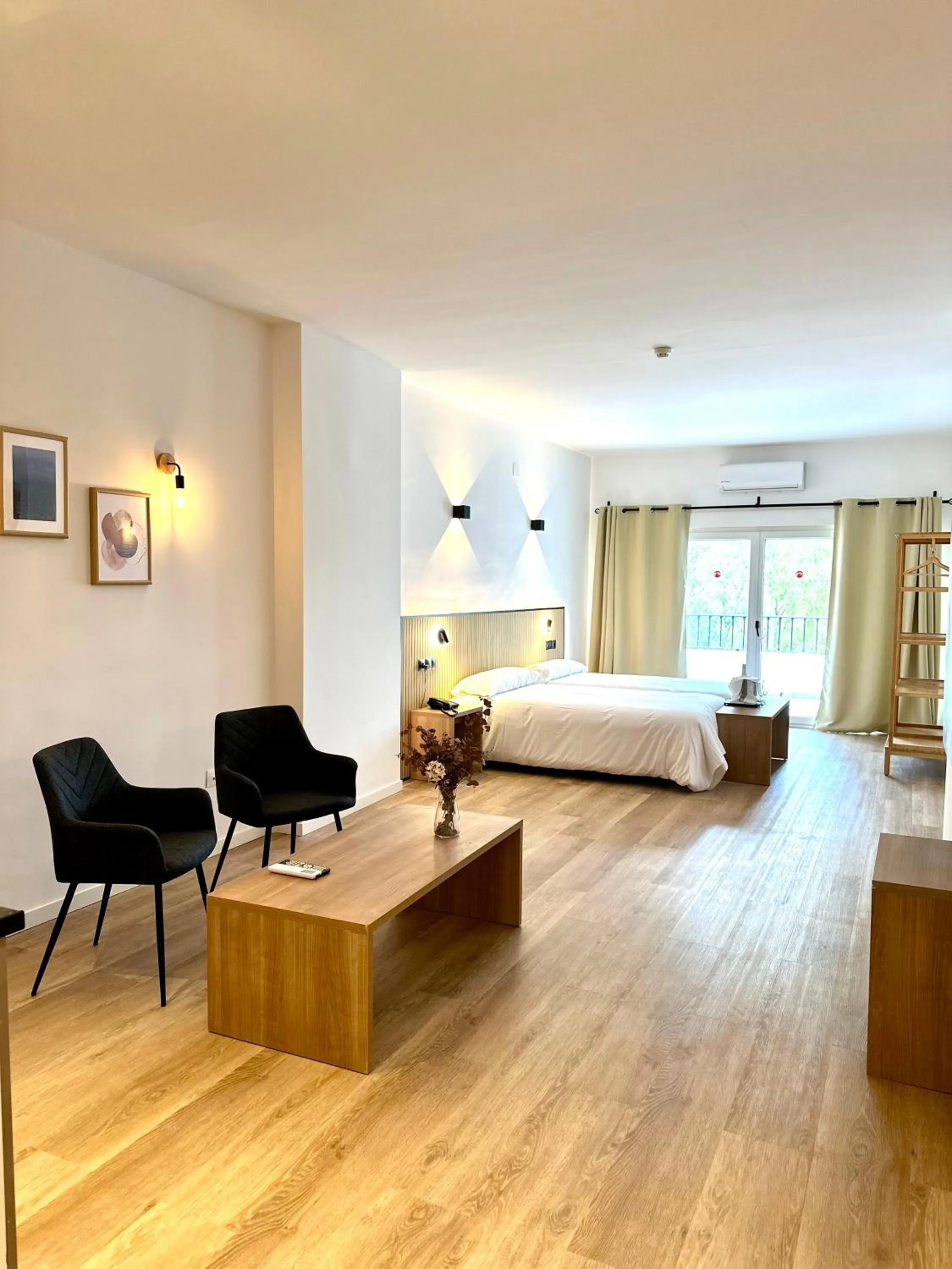 Bed in First Flatotel International