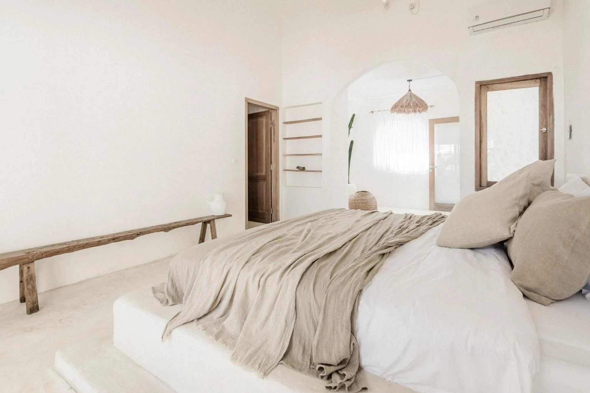 Photo of the whole room, Bed in Hotel Sages