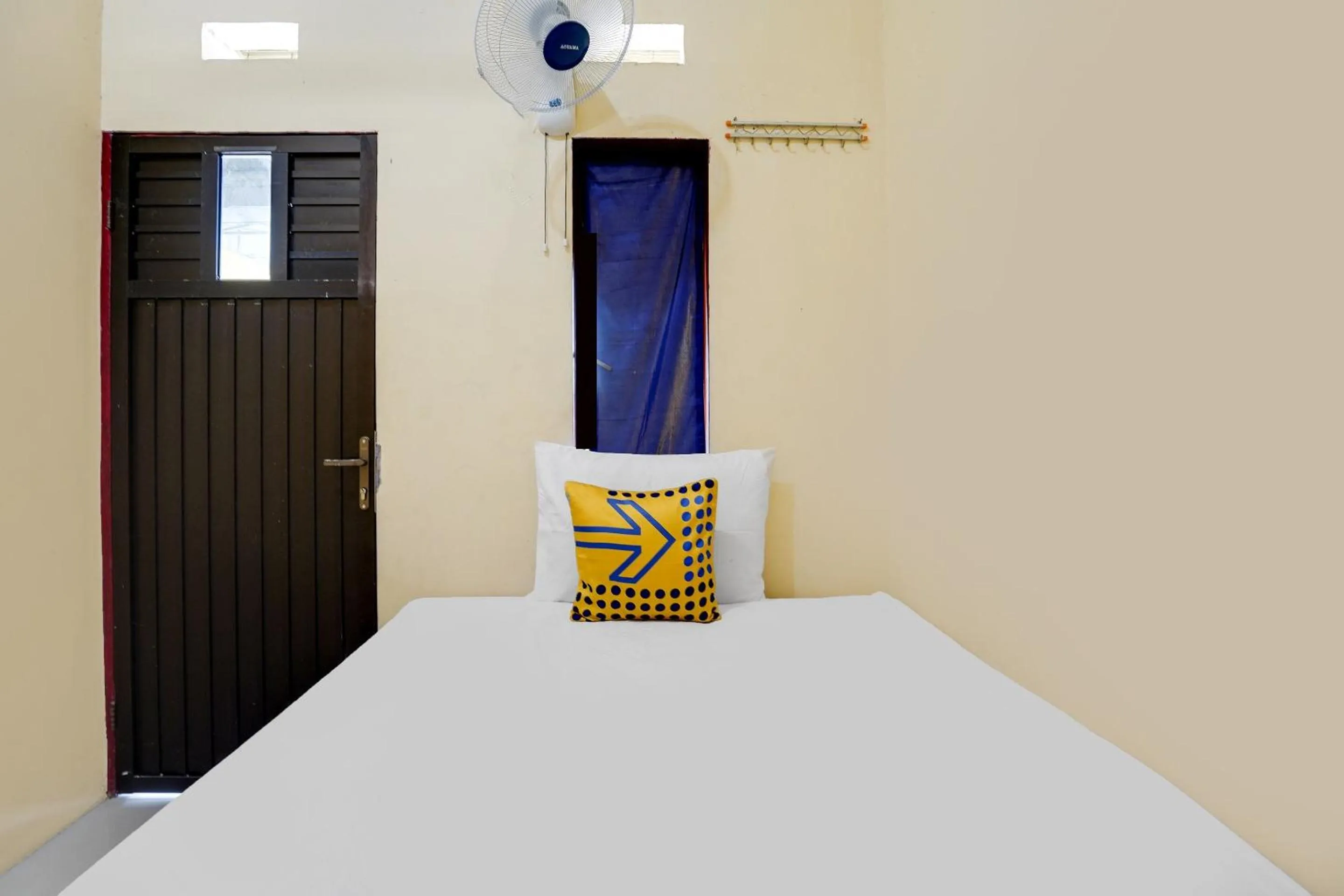 Bedroom, Bed in Hotel O Kost 2 Putra Syariah