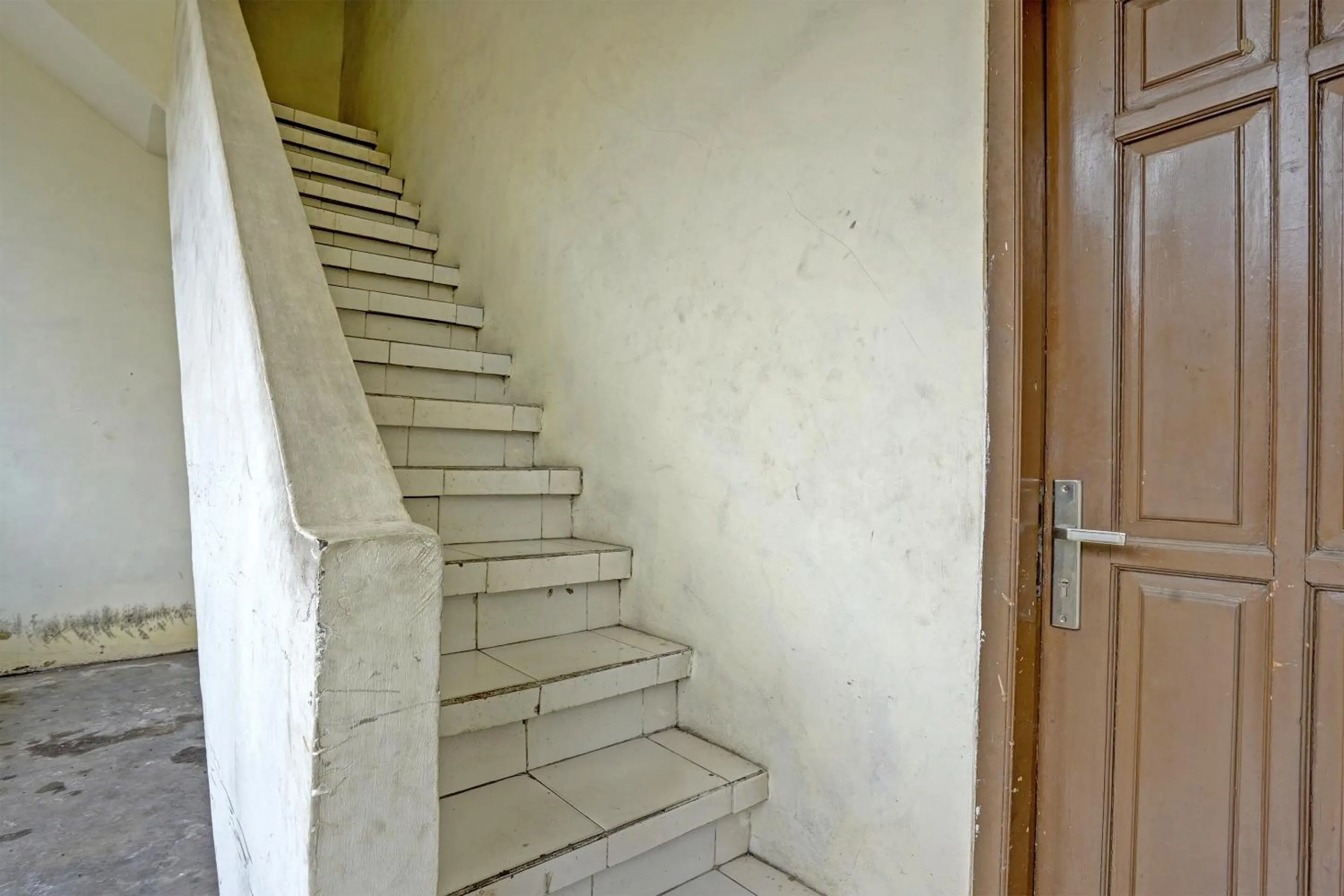 Lobby or reception in Hotel O B41m Residence Syariah