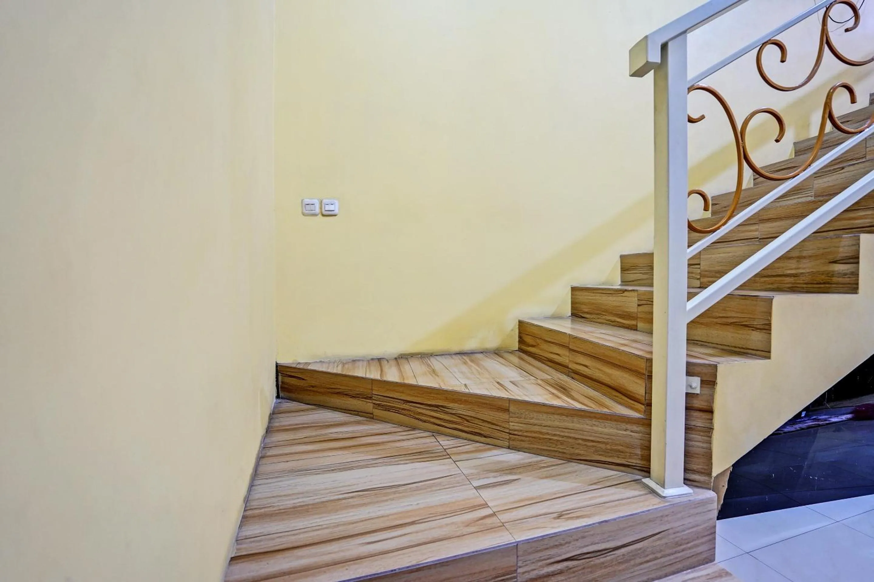 Lobby or reception in Hotel O Raffa Residence Syariah