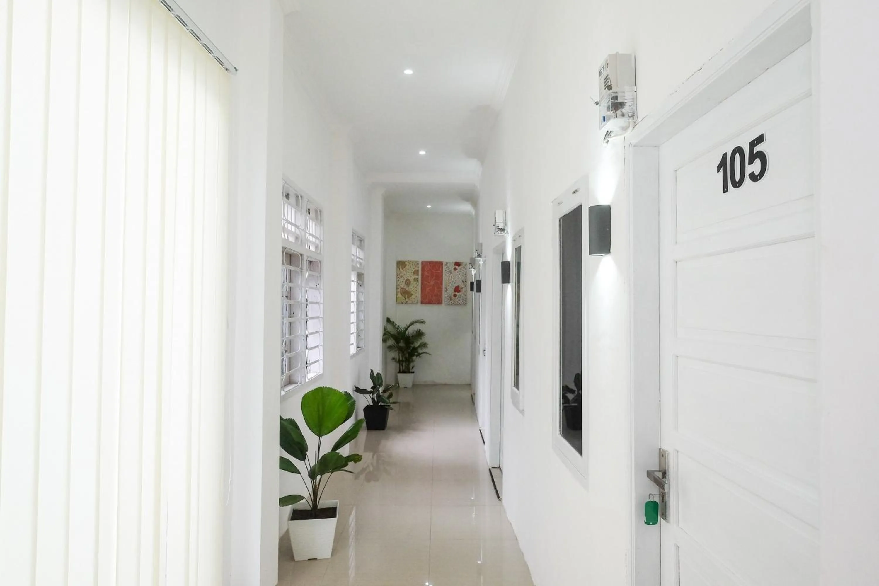 Property building in RedDoorz Plus At Lovina Inn Tonrangeng River Side