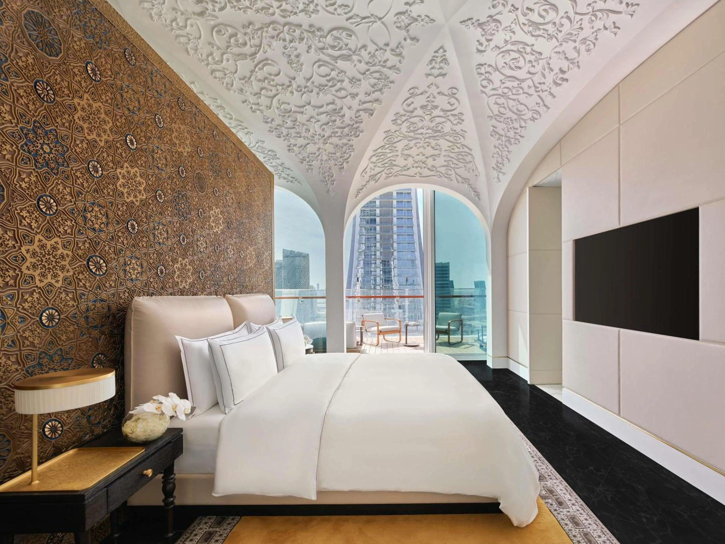 Bedroom, Bed in Raffles Doha