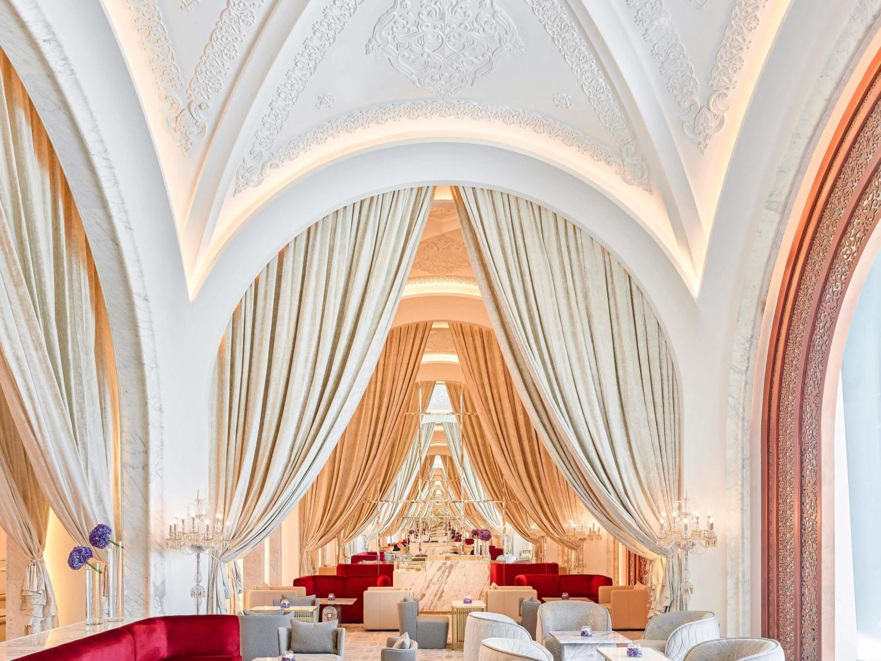 Restaurant/places to eat in Raffles Doha