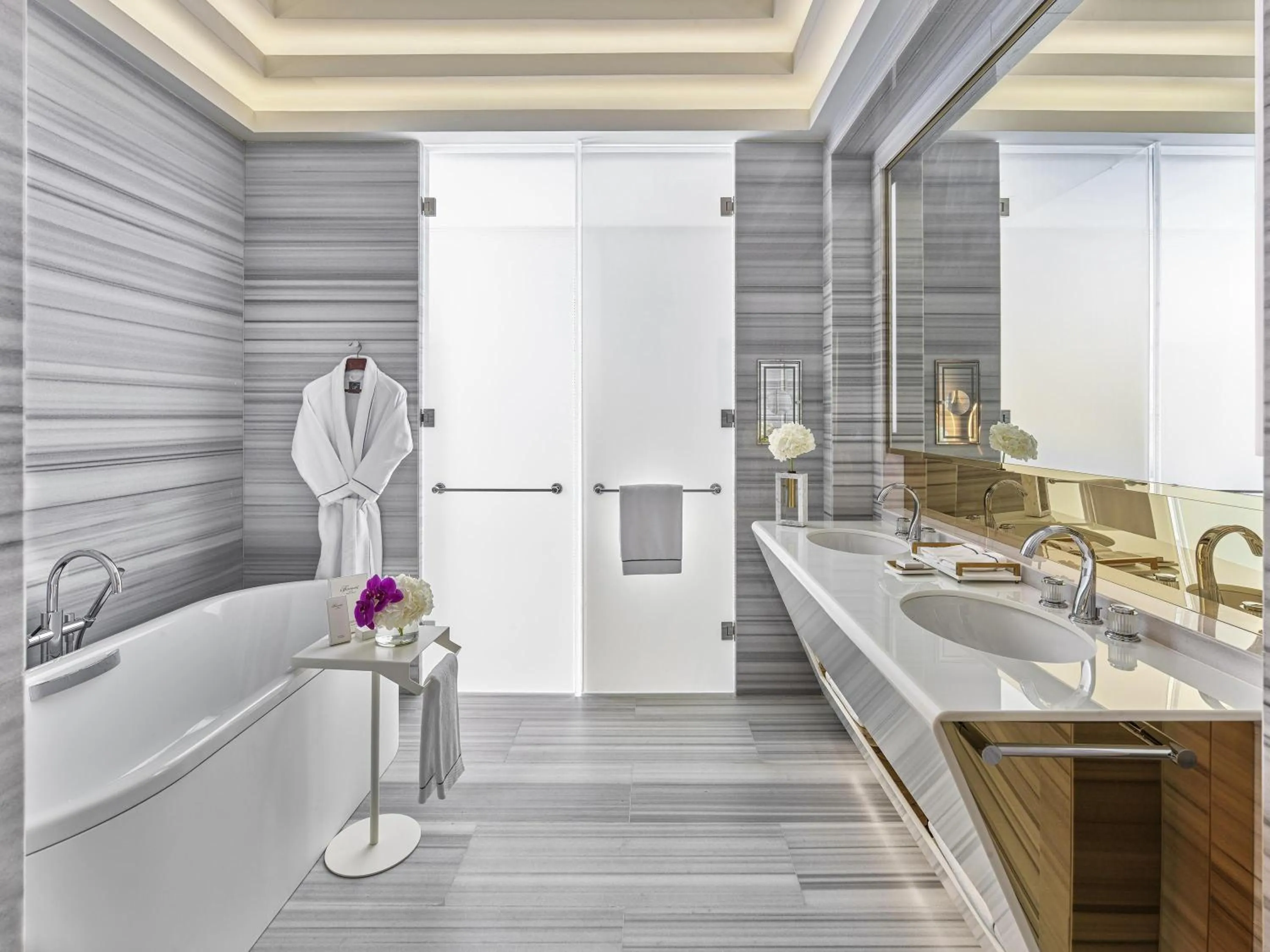 Bedroom in Fairmont Doha