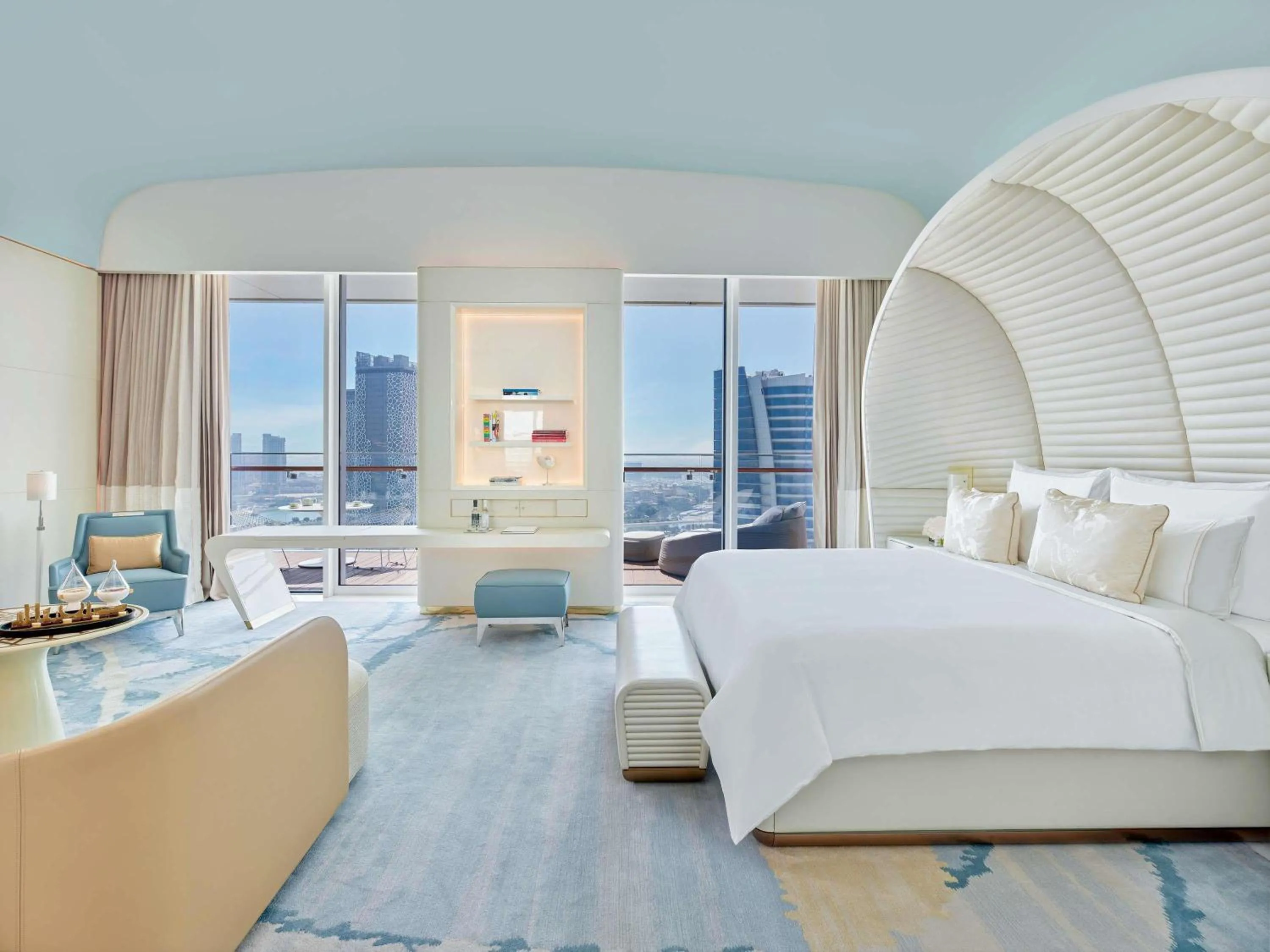 Bedroom, Bed in Fairmont Doha