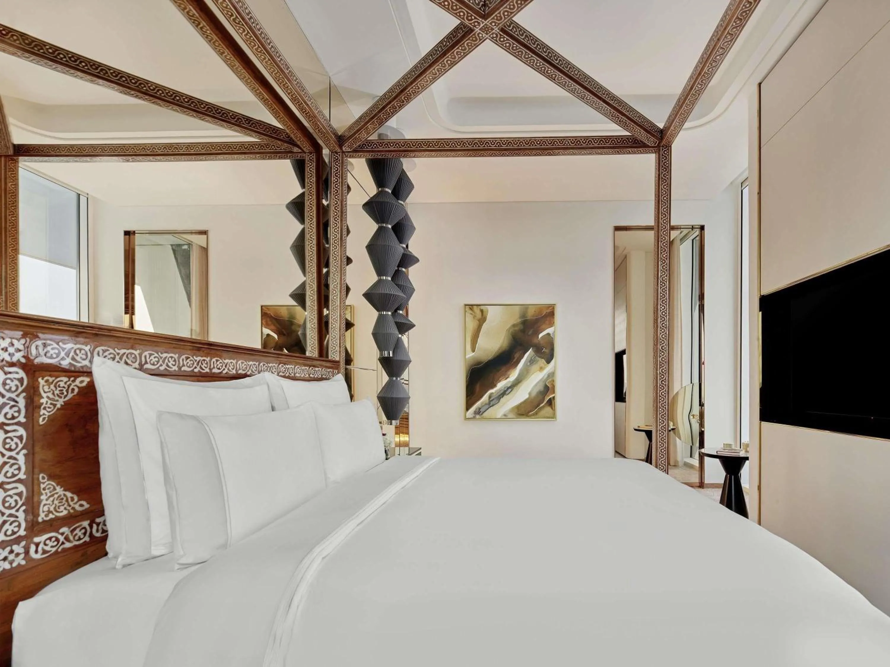 Bedroom, Bed in Fairmont Doha