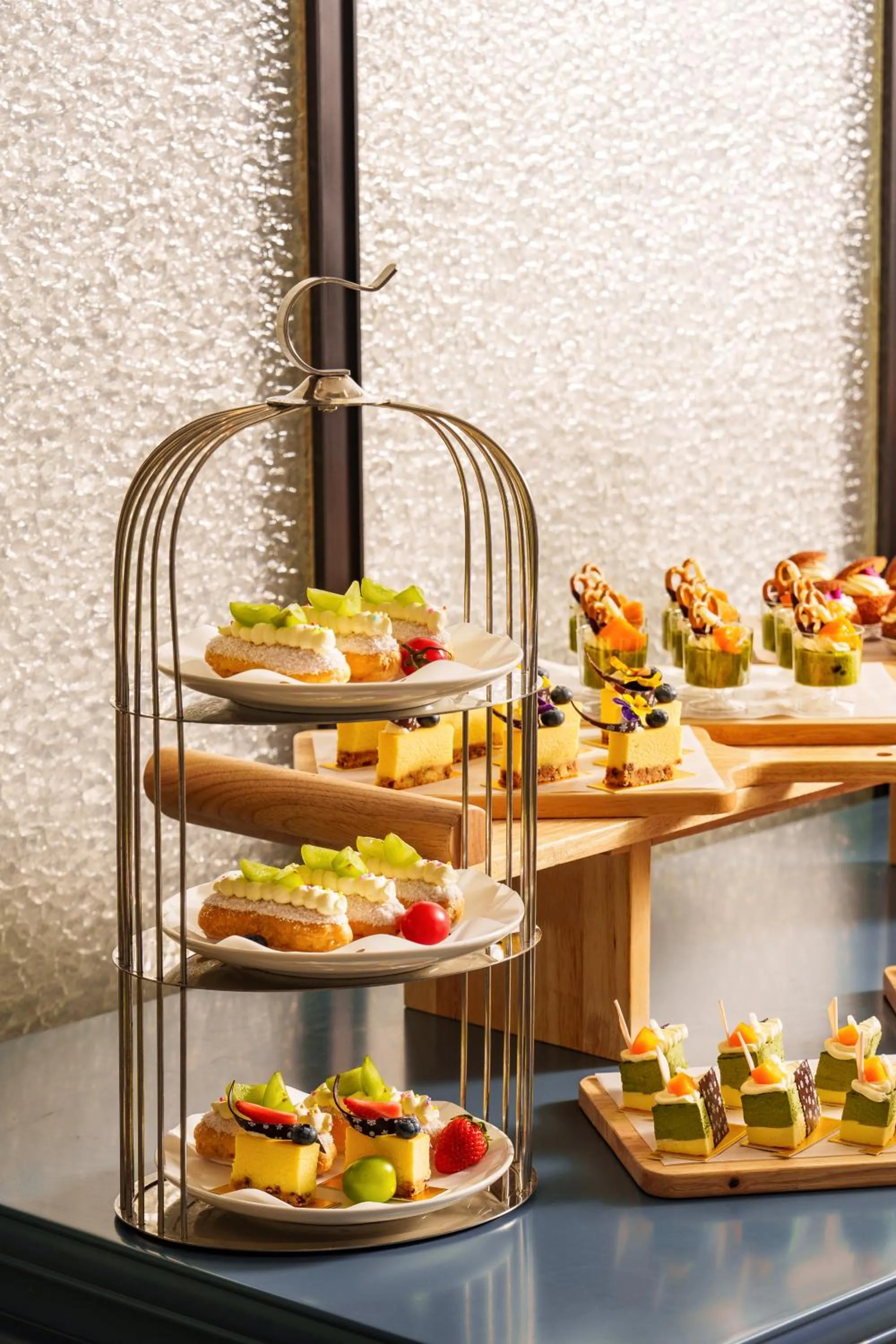 Restaurant/places to eat in Holiday Inn Zhuhai City Center by IHG