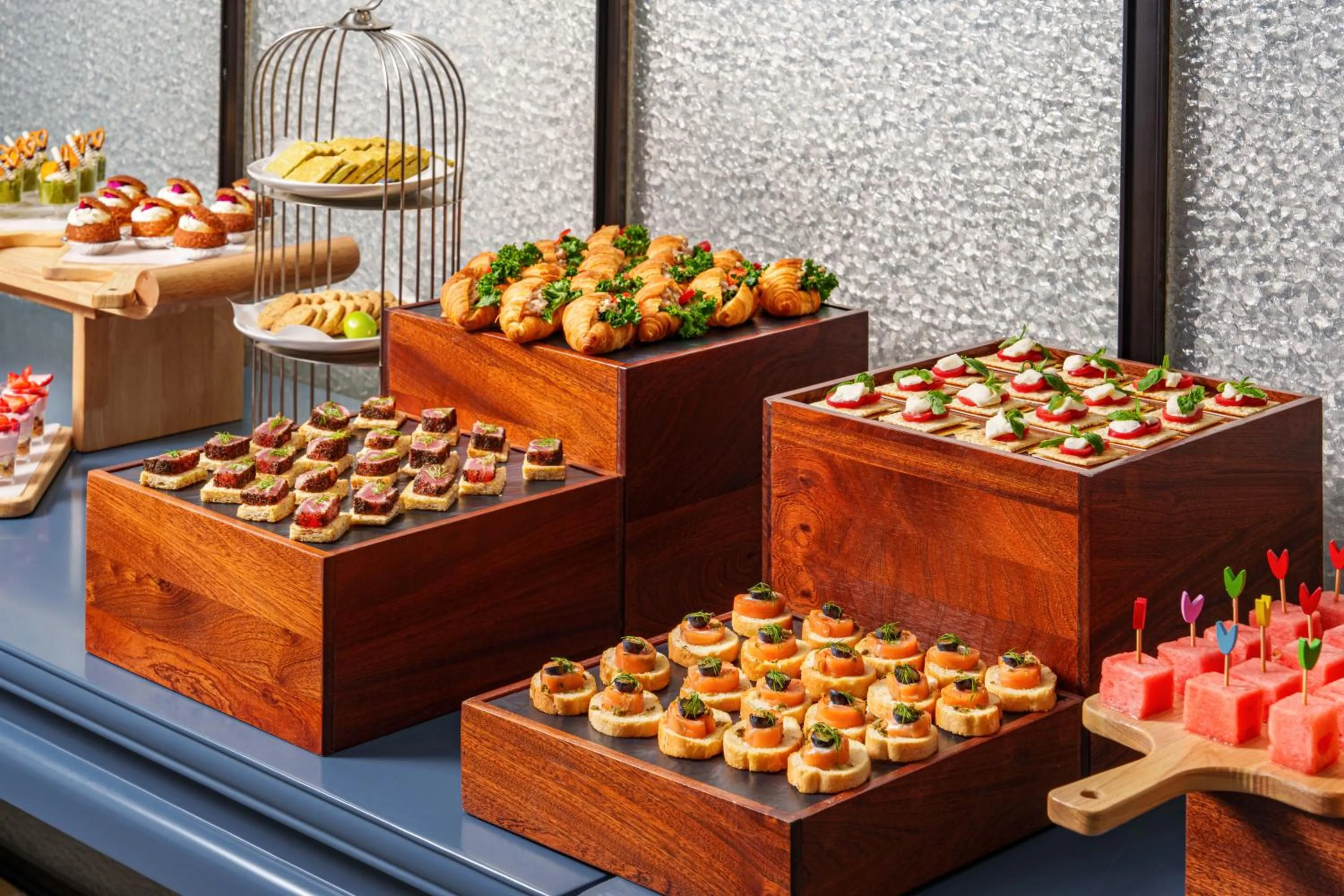 Restaurant/places to eat in Holiday Inn Zhuhai City Center by IHG