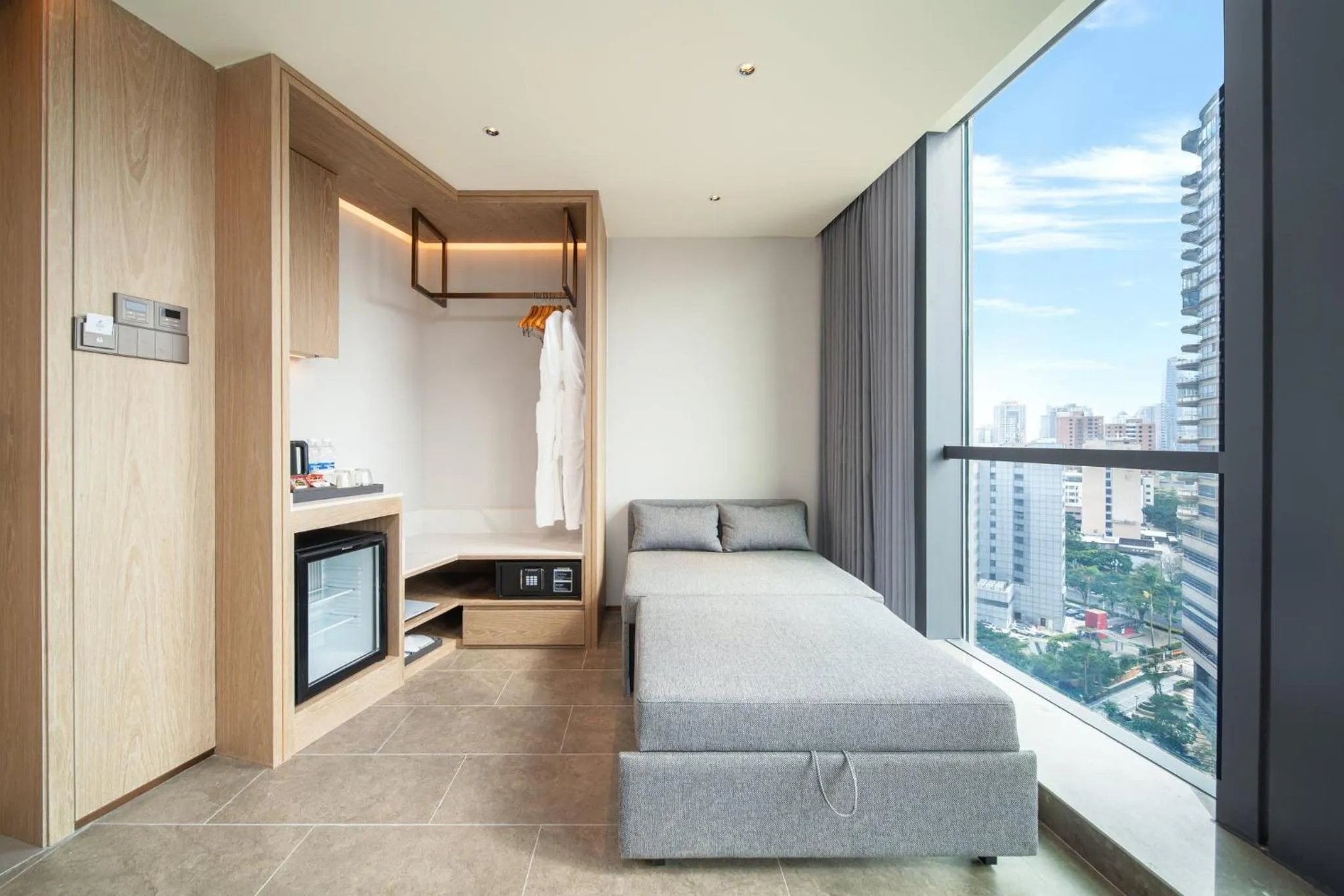 Photo of the whole room in Holiday Inn Zhuhai City Center by IHG