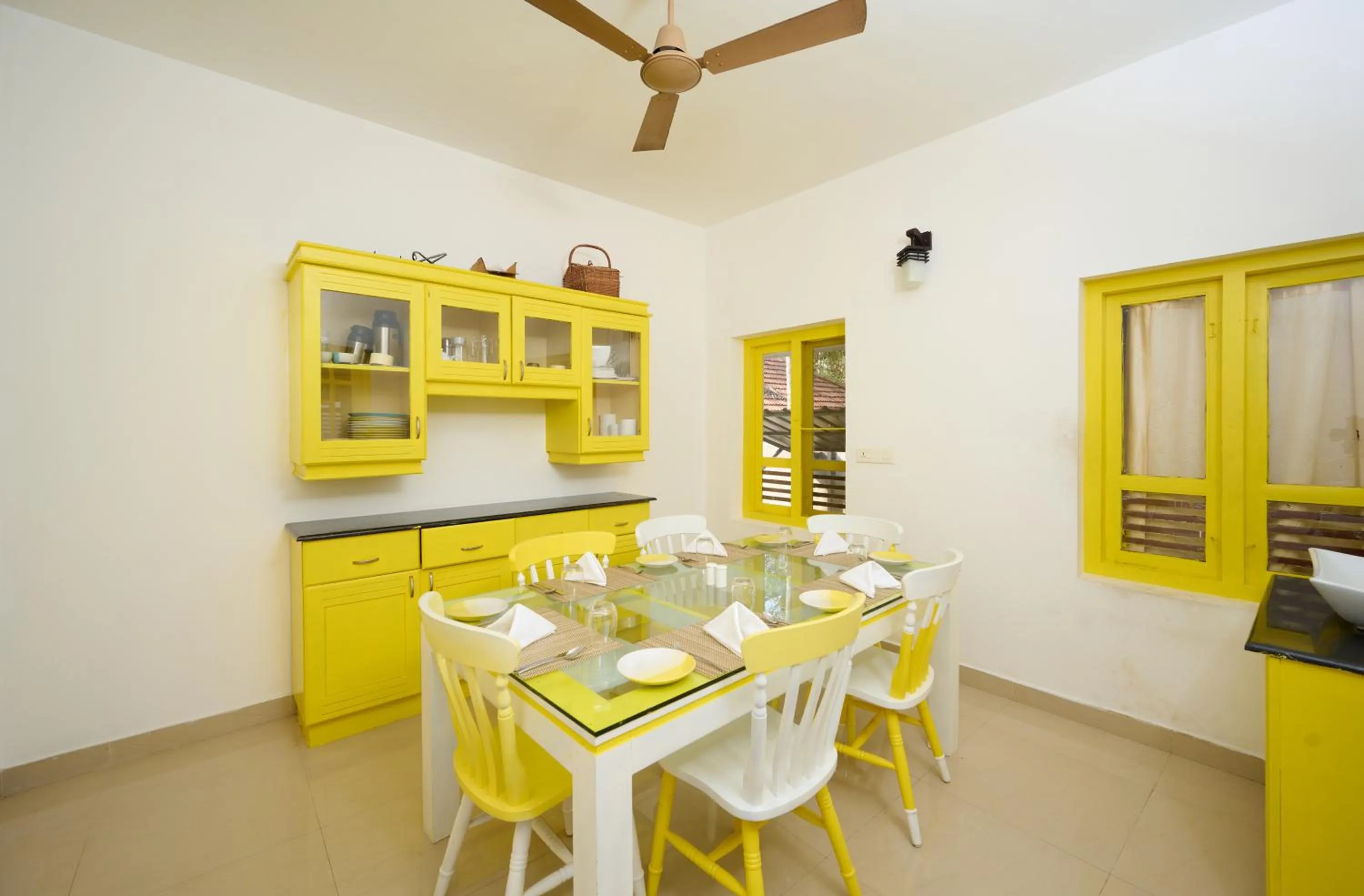Dining area in Seclude by the Lake, Alleppey
