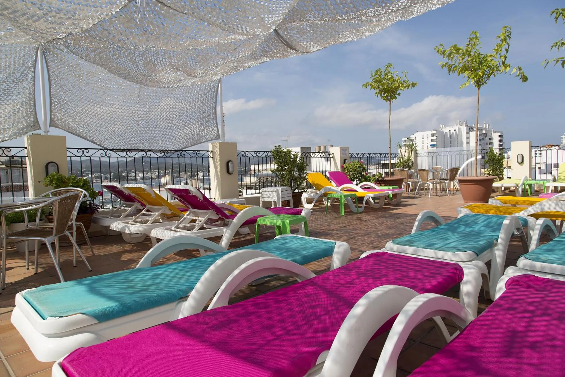 Swimming pool in Apartamentos Casa Maria