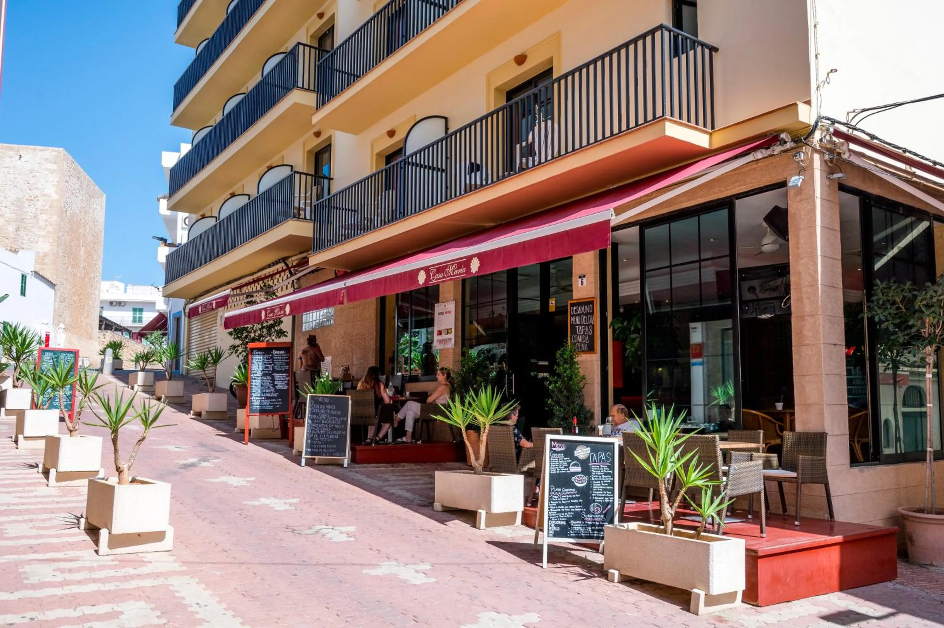 Property building in Apartamentos Casa Maria