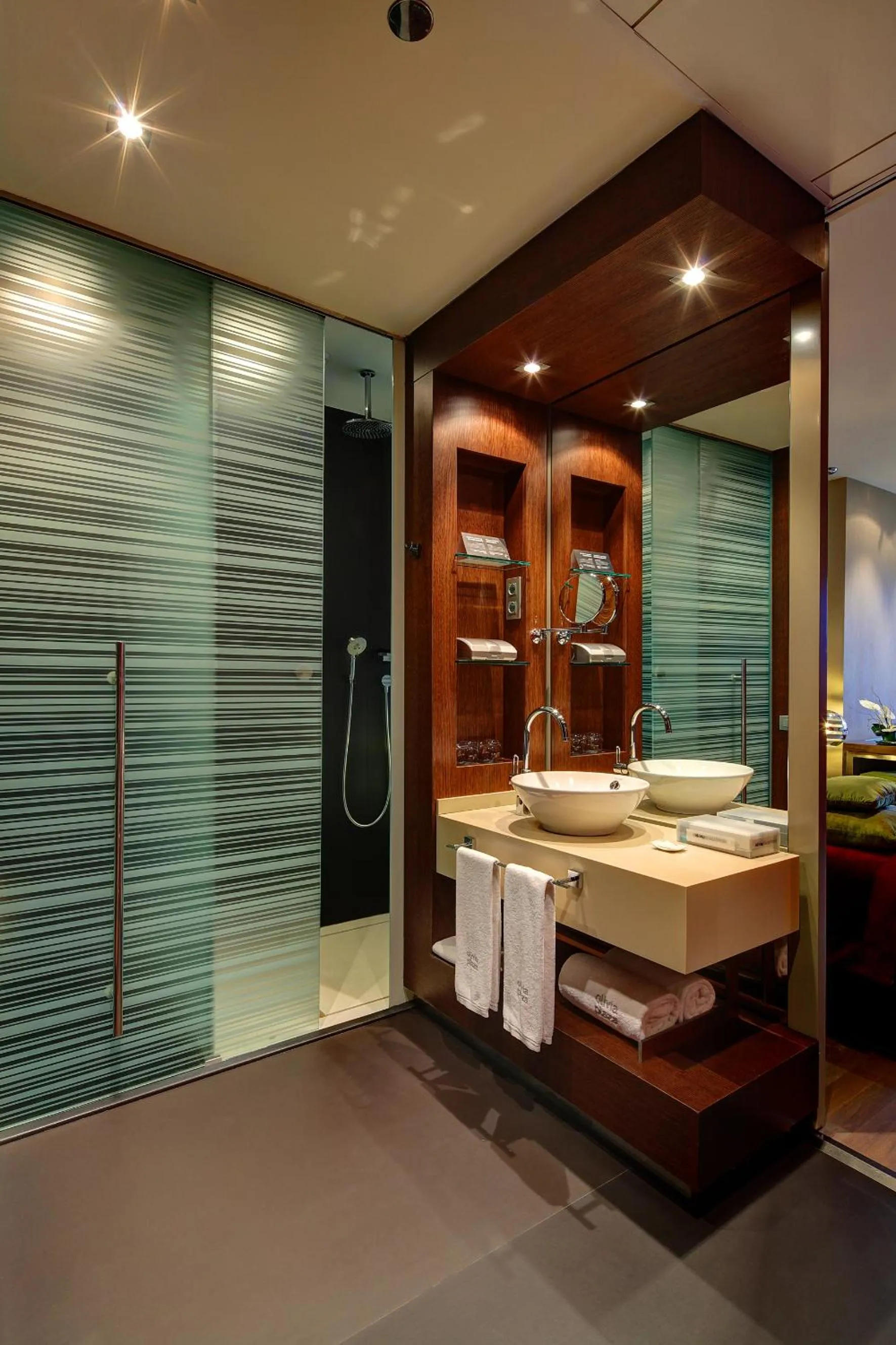 Decorative detail in Olivia Plaza Hotel