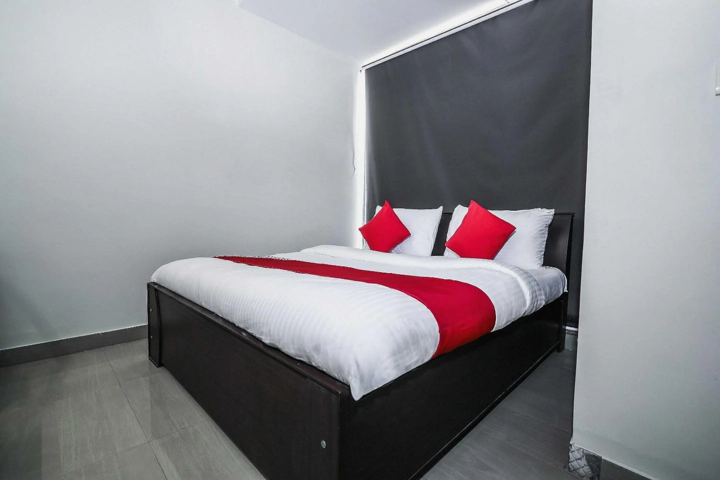 Facade/entrance in Hotel O Silver Inn-2