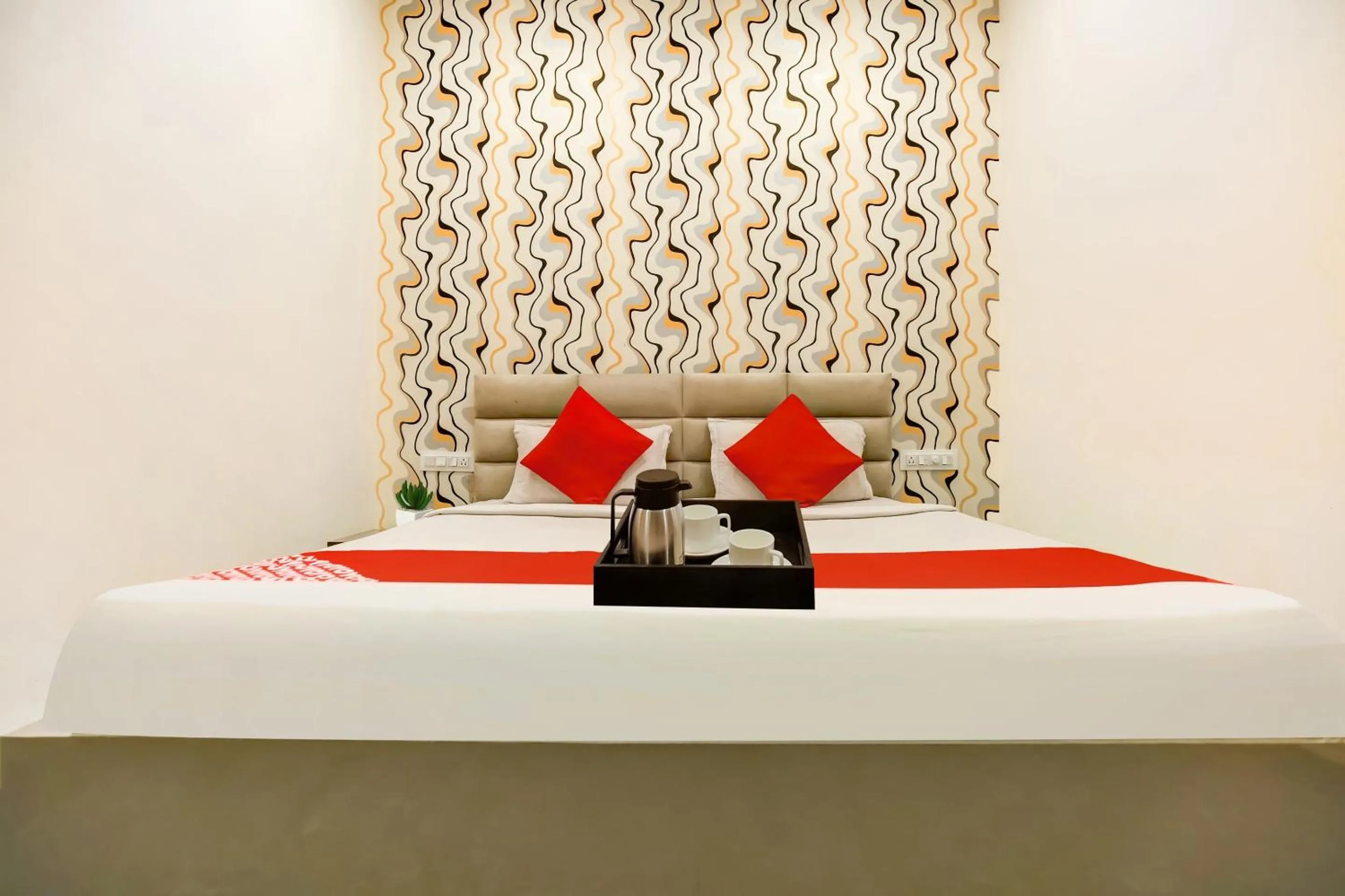 Bedroom in Hotel O Jo Jo