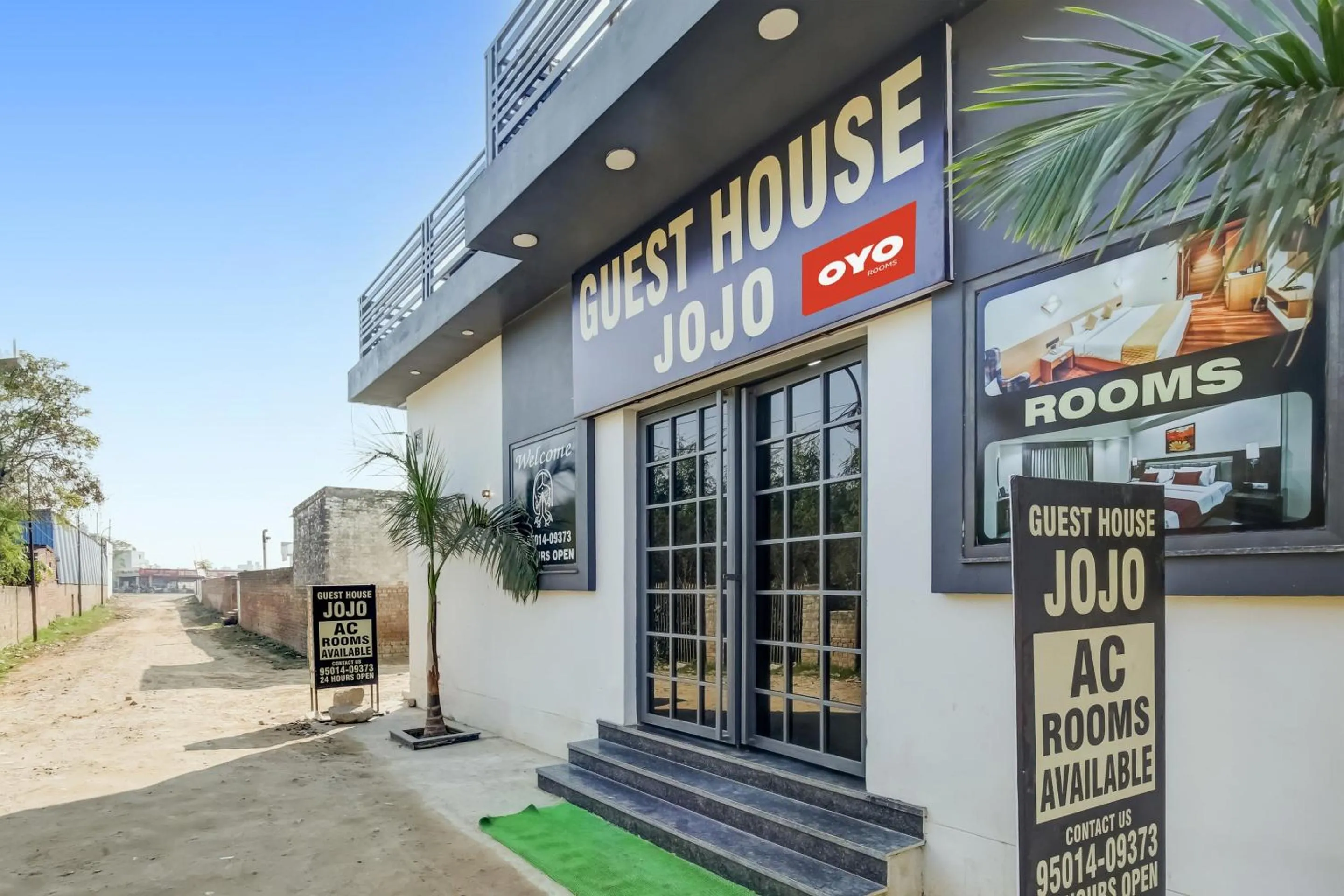 Facade/entrance in Hotel O Jo Jo