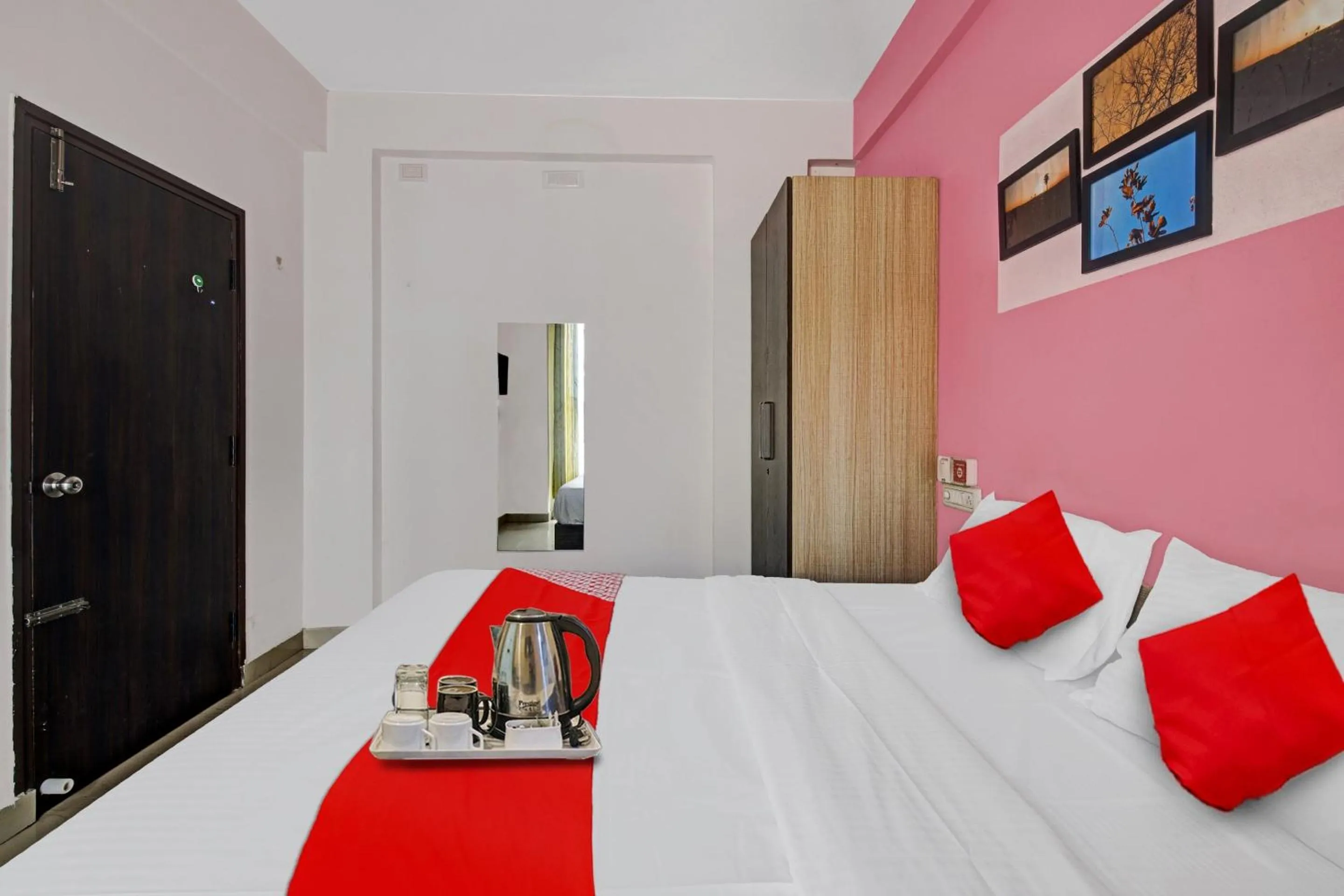 Bedroom, Bed in Hotel O VSV Avenue Hennur