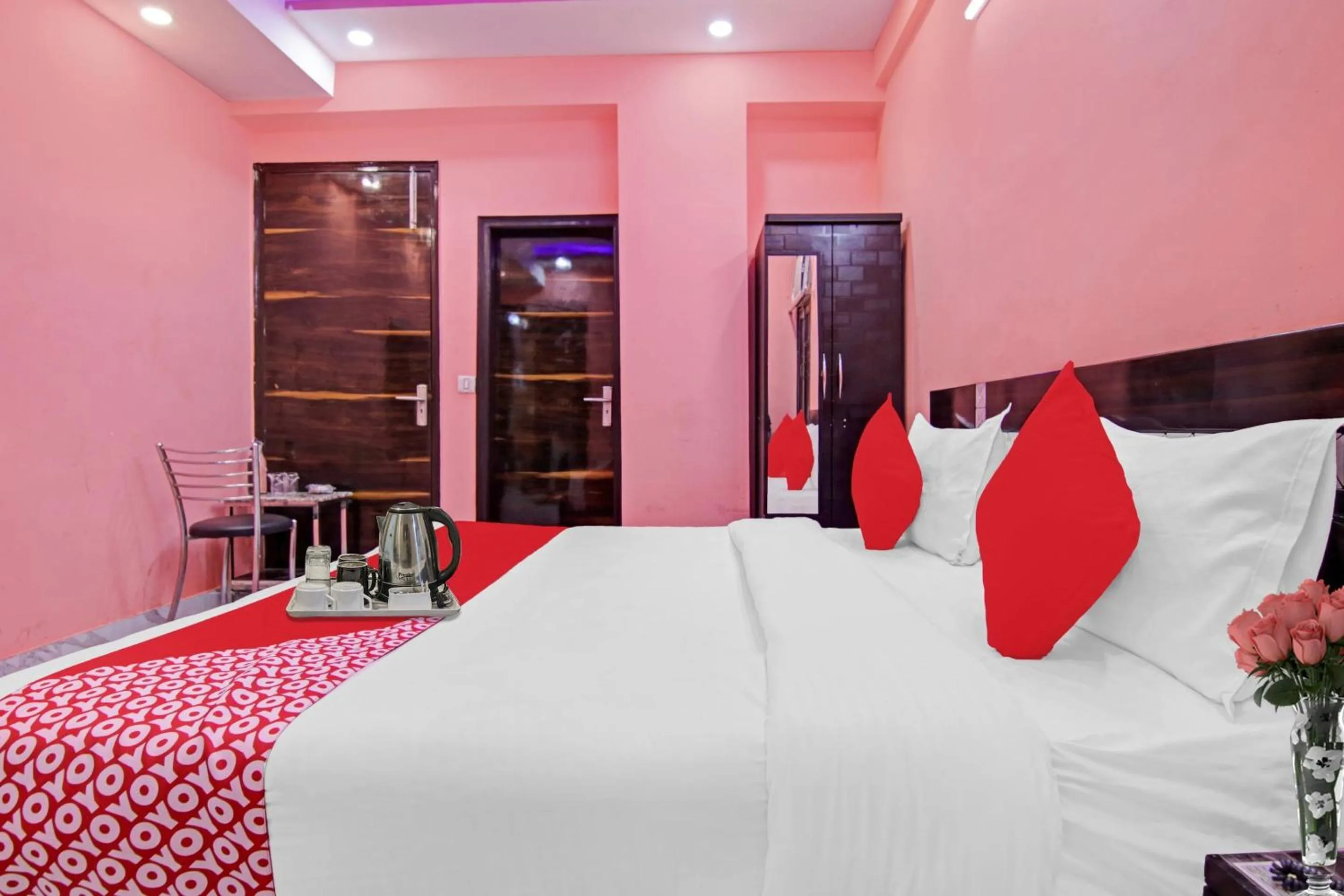 Bedroom, Bed in Super Hotel O Rishabh Inn