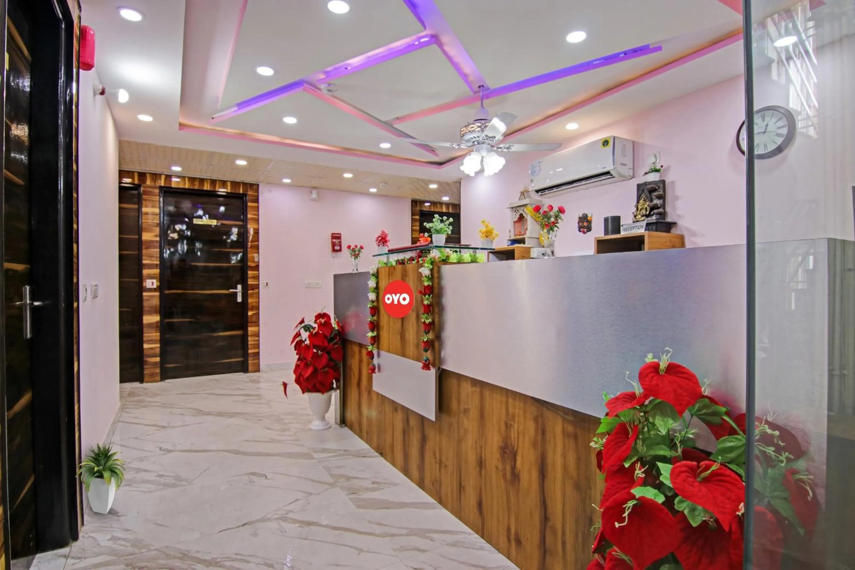 Lobby or reception in Super Hotel O Rishabh Inn