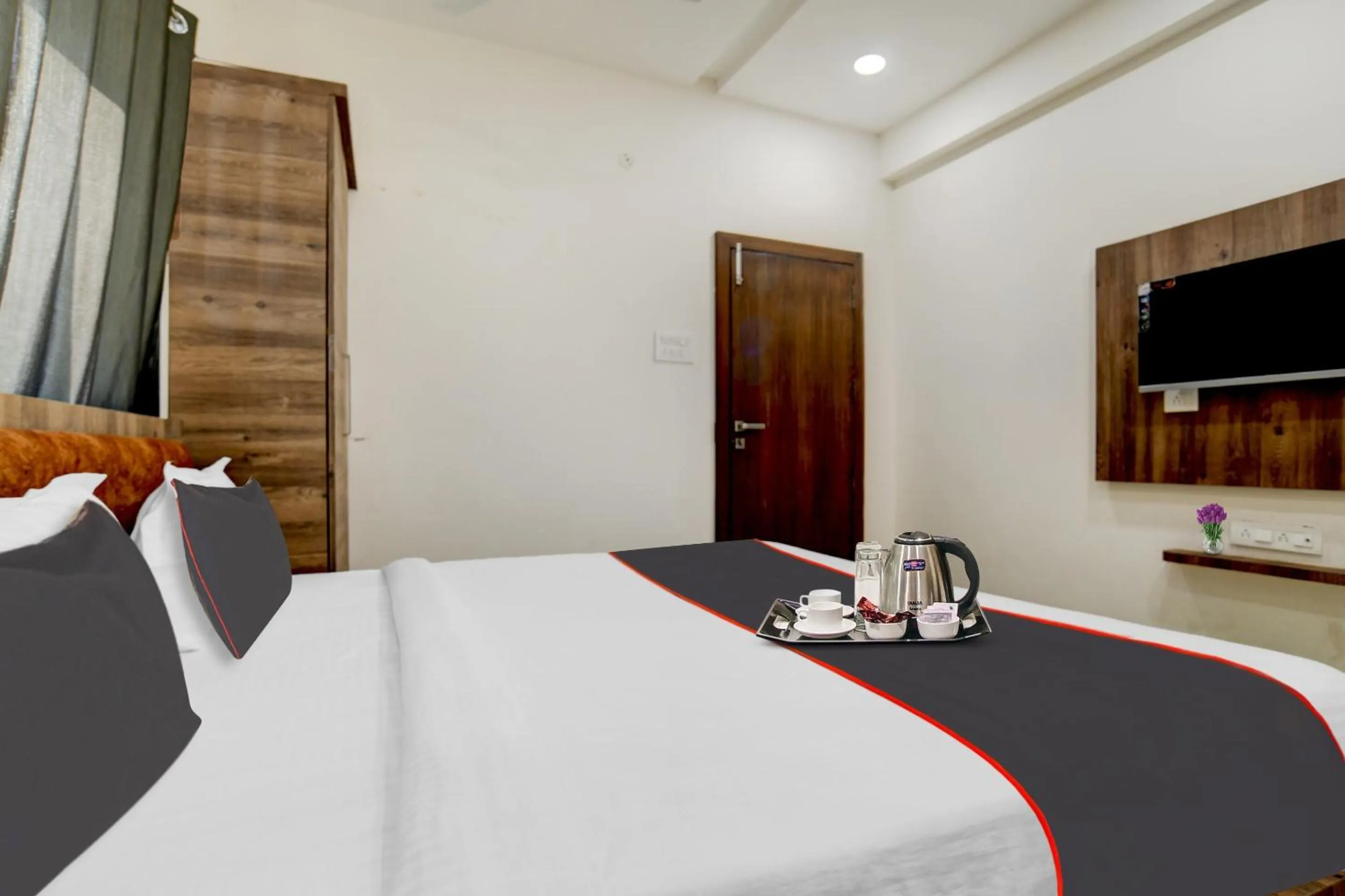 Bedroom in Collection O Task