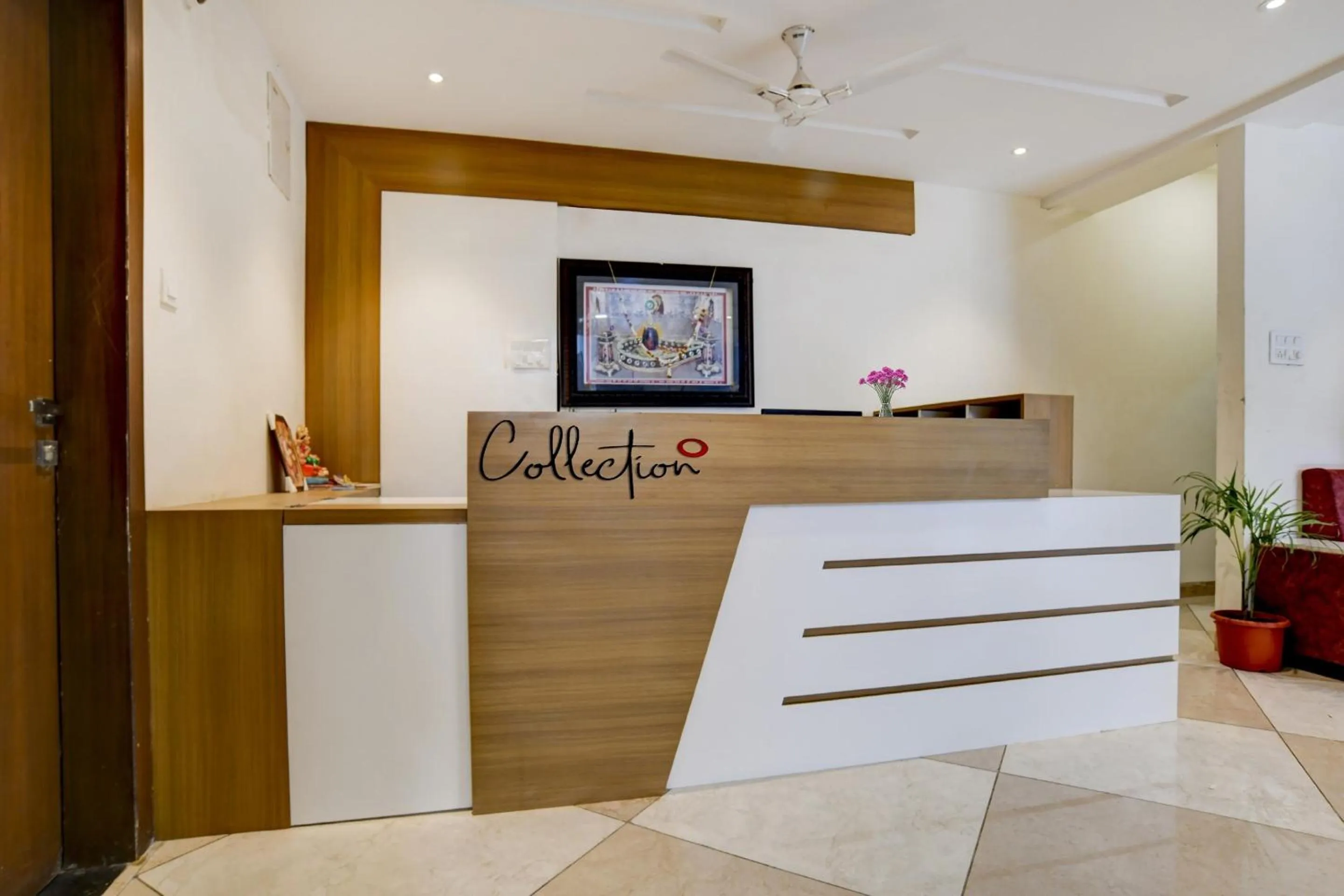 Lobby or reception in Collection O Task