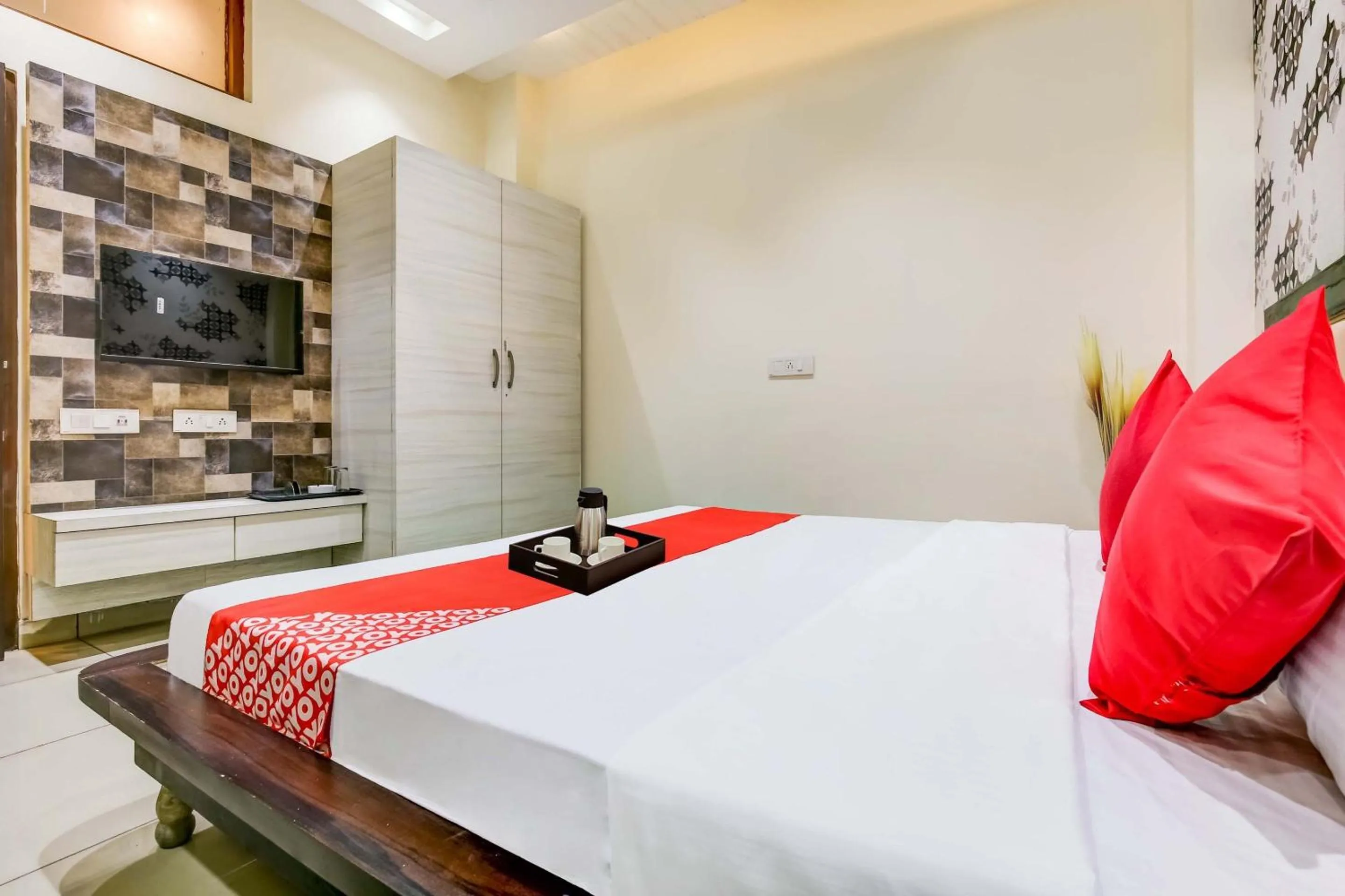 Bedroom, Bed in Hotel O Sky Land