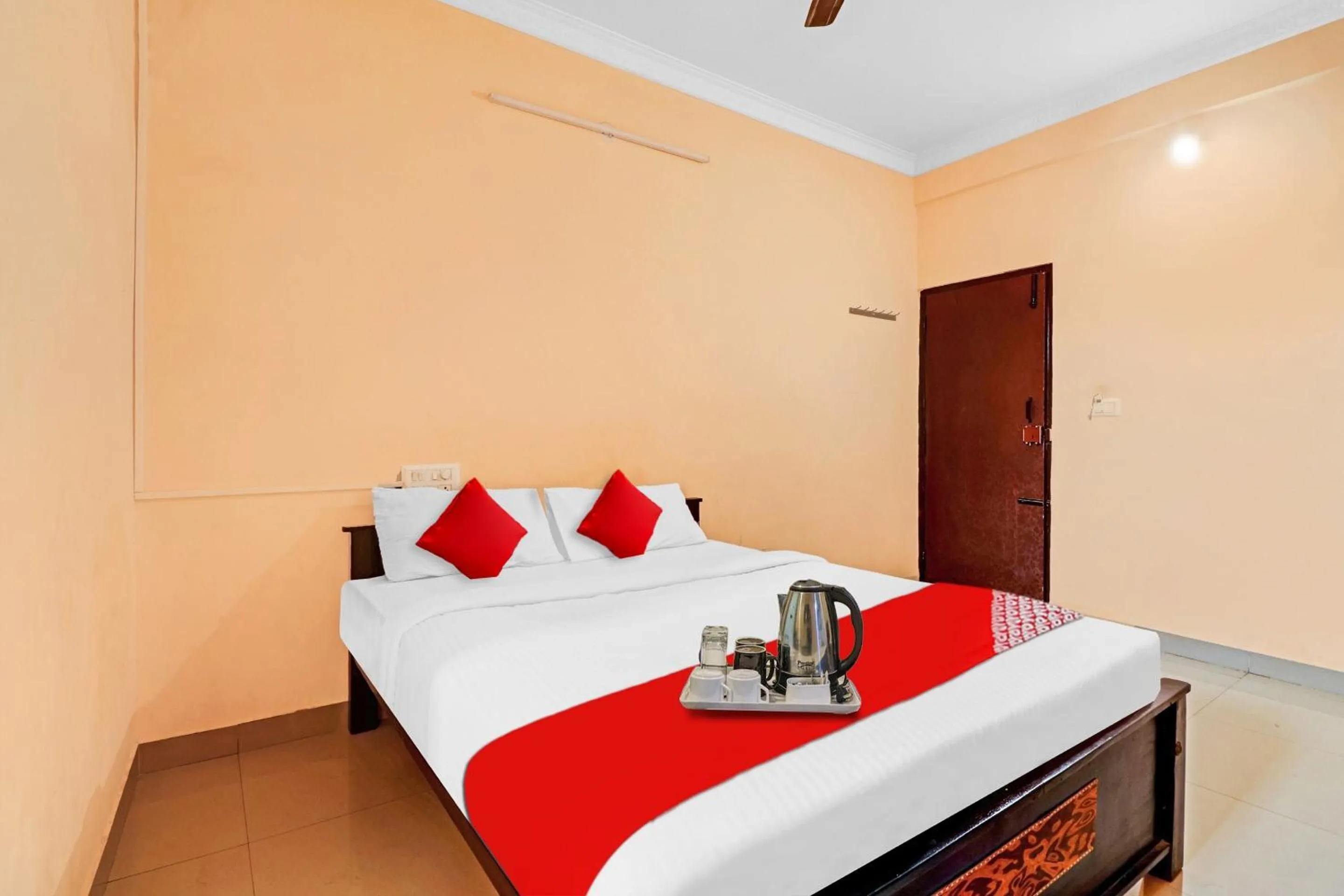 Bedroom, Bed in Hotel O Ashreya Inn