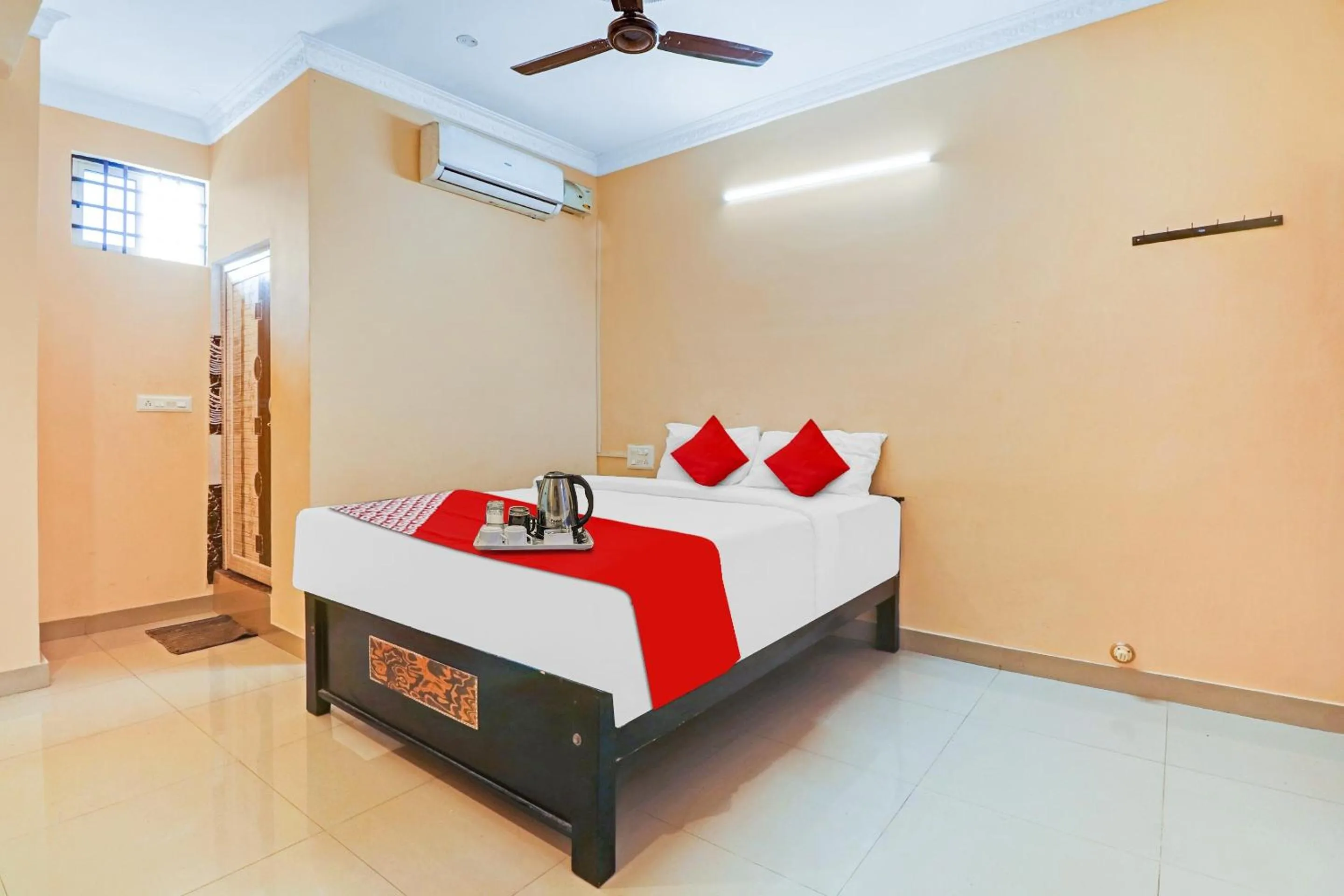 Bedroom, Bed in Hotel O Ashreya Inn