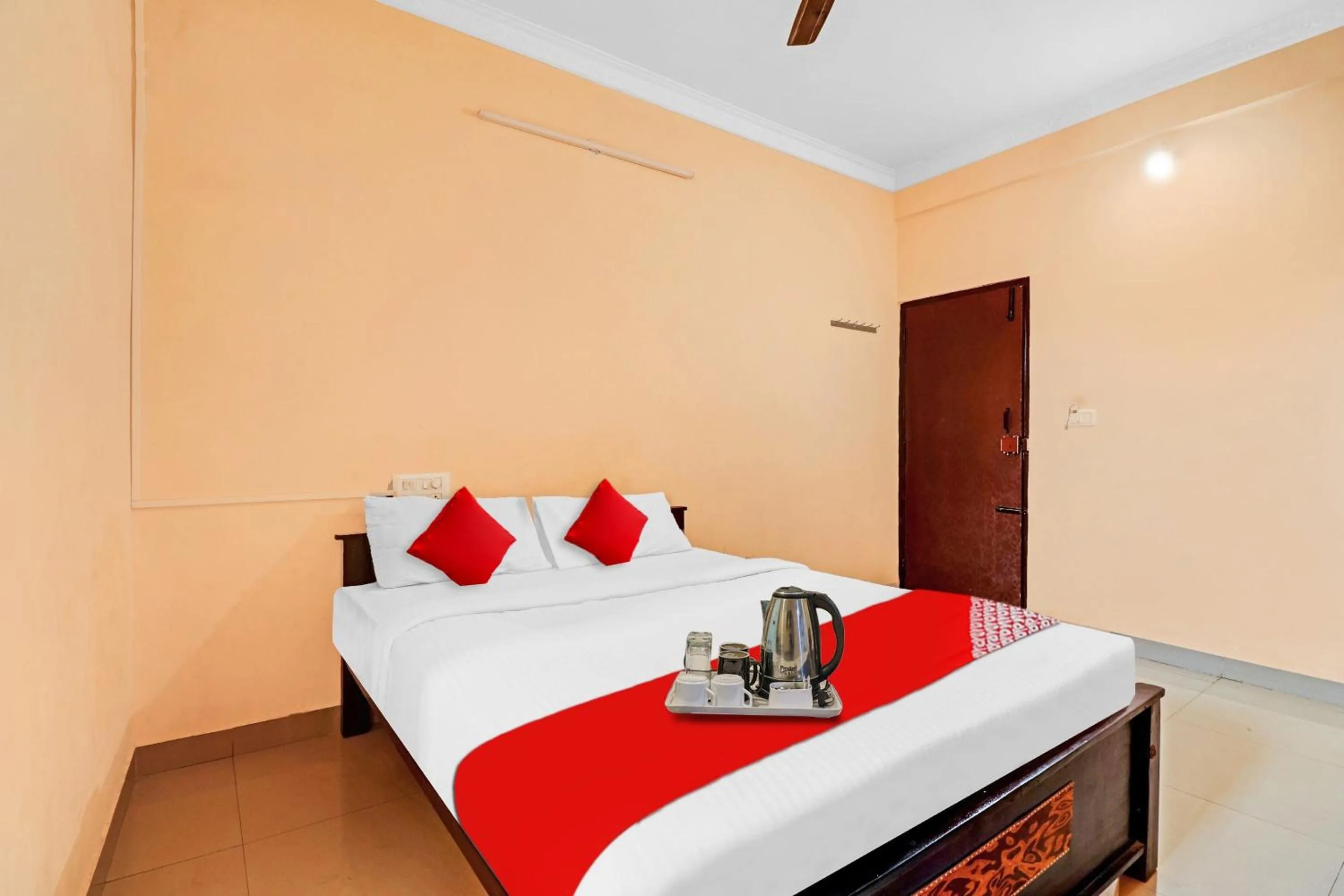 Bedroom, Bed in Hotel O Ashreya Inn