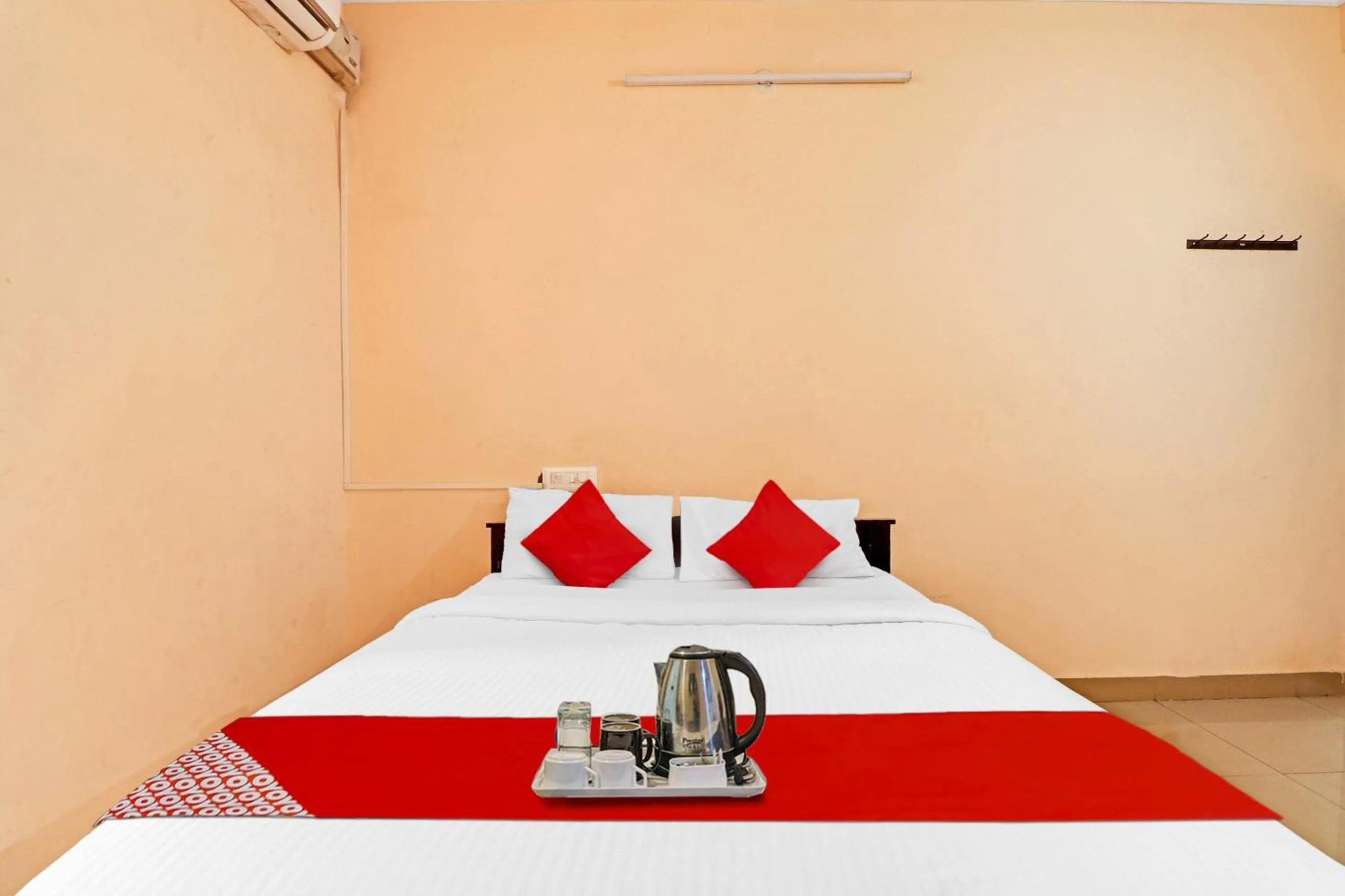 Bedroom, Bed in Hotel O Ashreya Inn