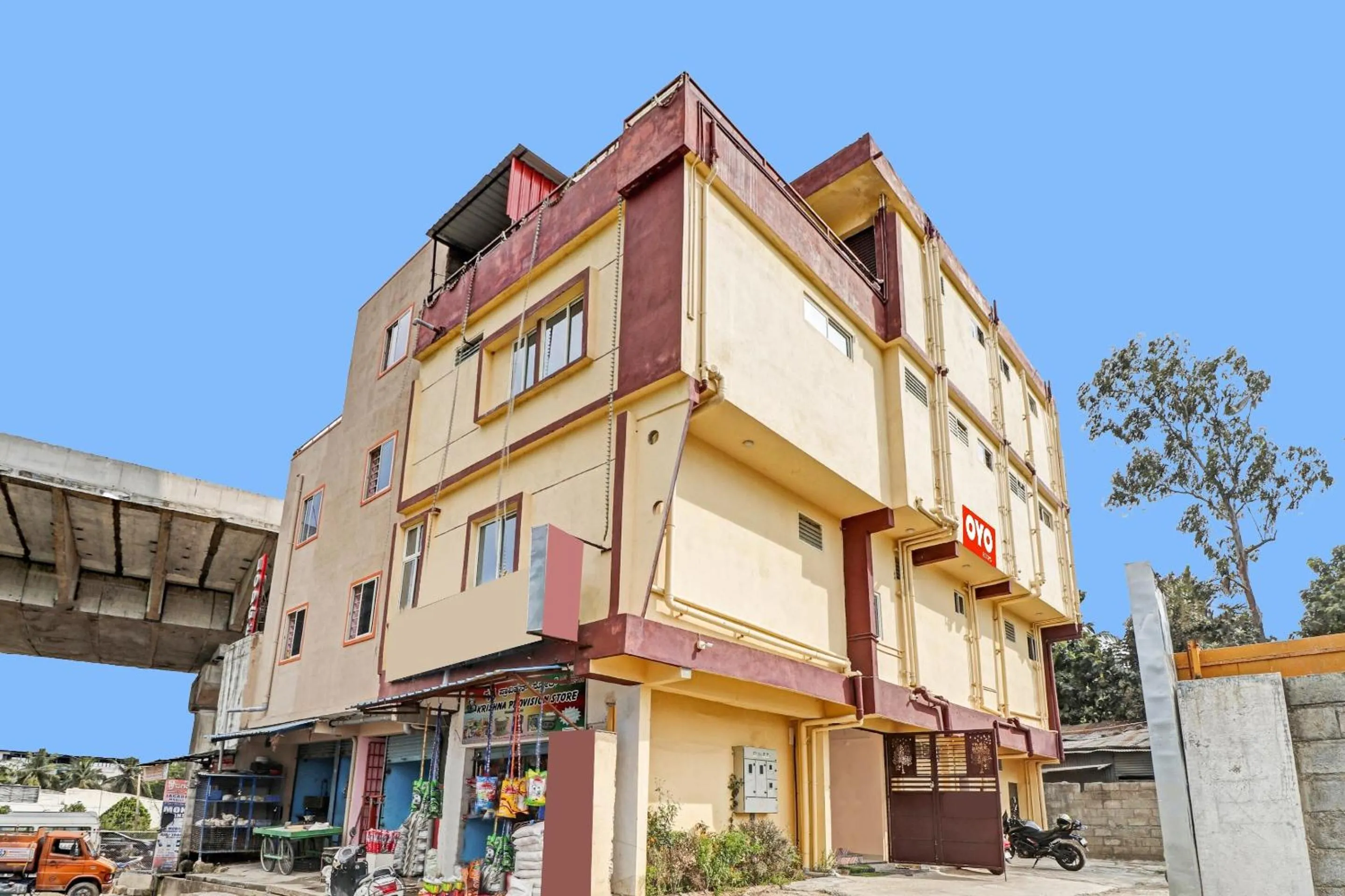 Facade/entrance in Hotel O Ashreya Inn
