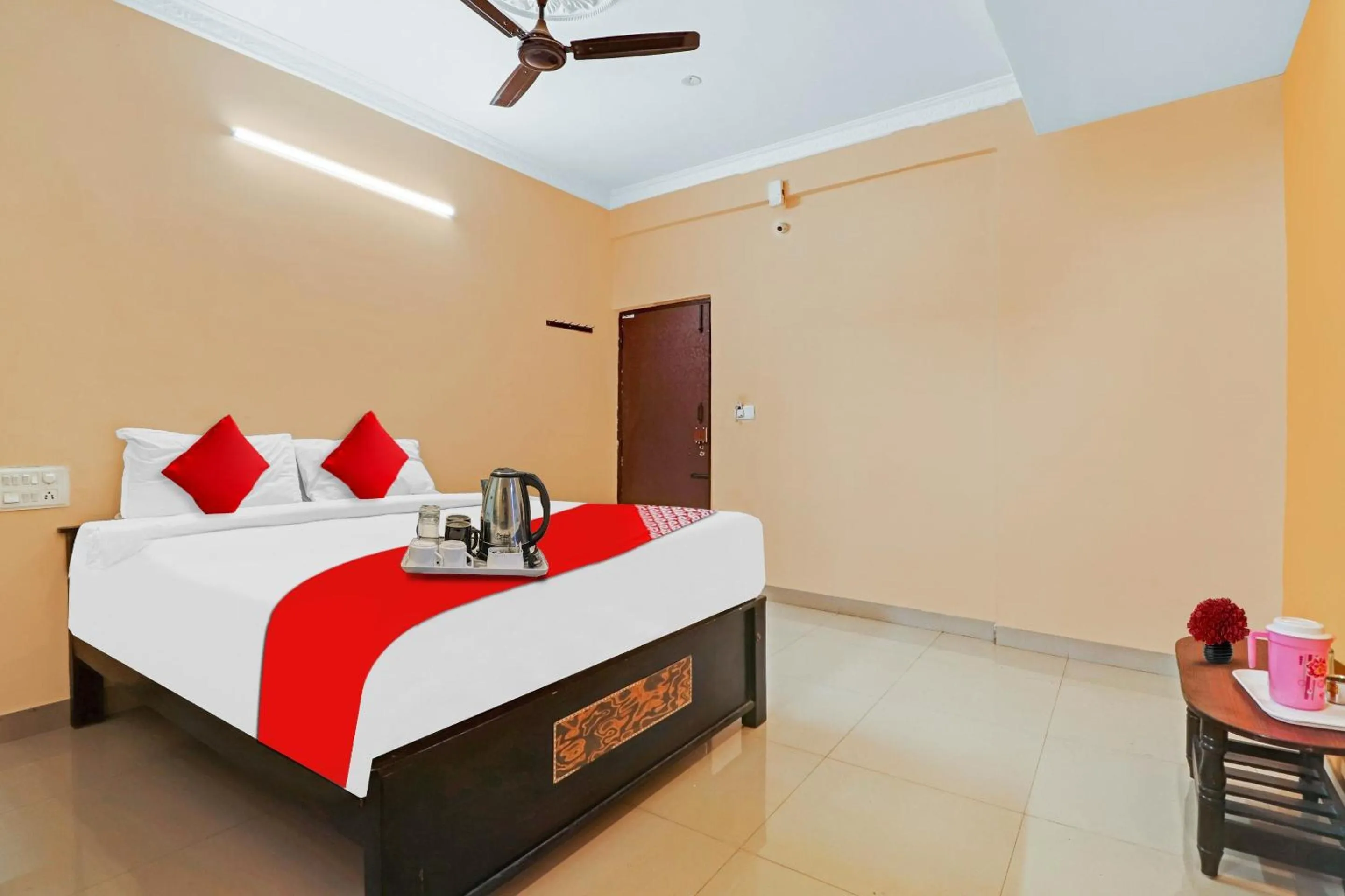 Bedroom, Bed in Hotel O Ashreya Inn