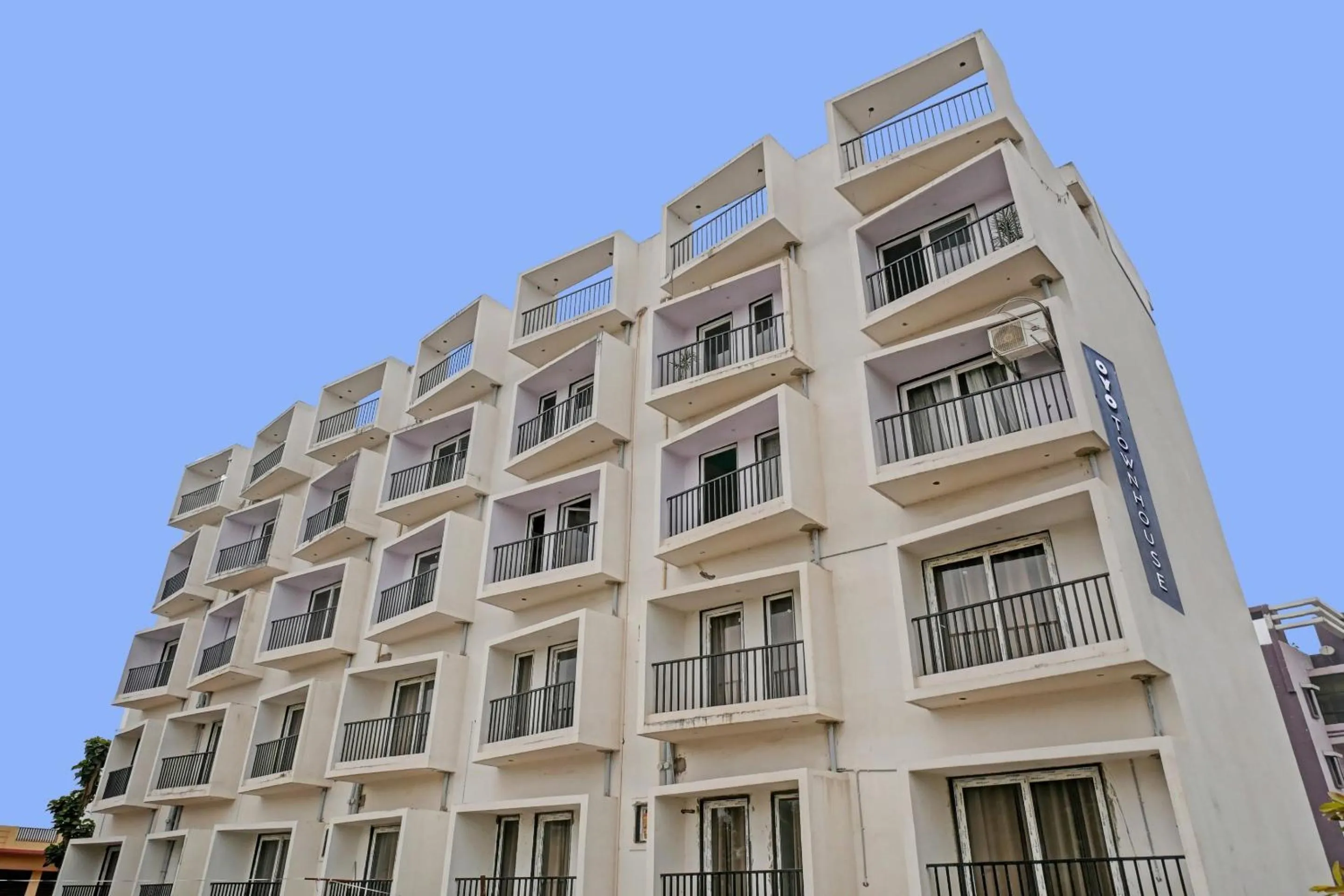 Facade/entrance in Hotel O Navneeta Grand