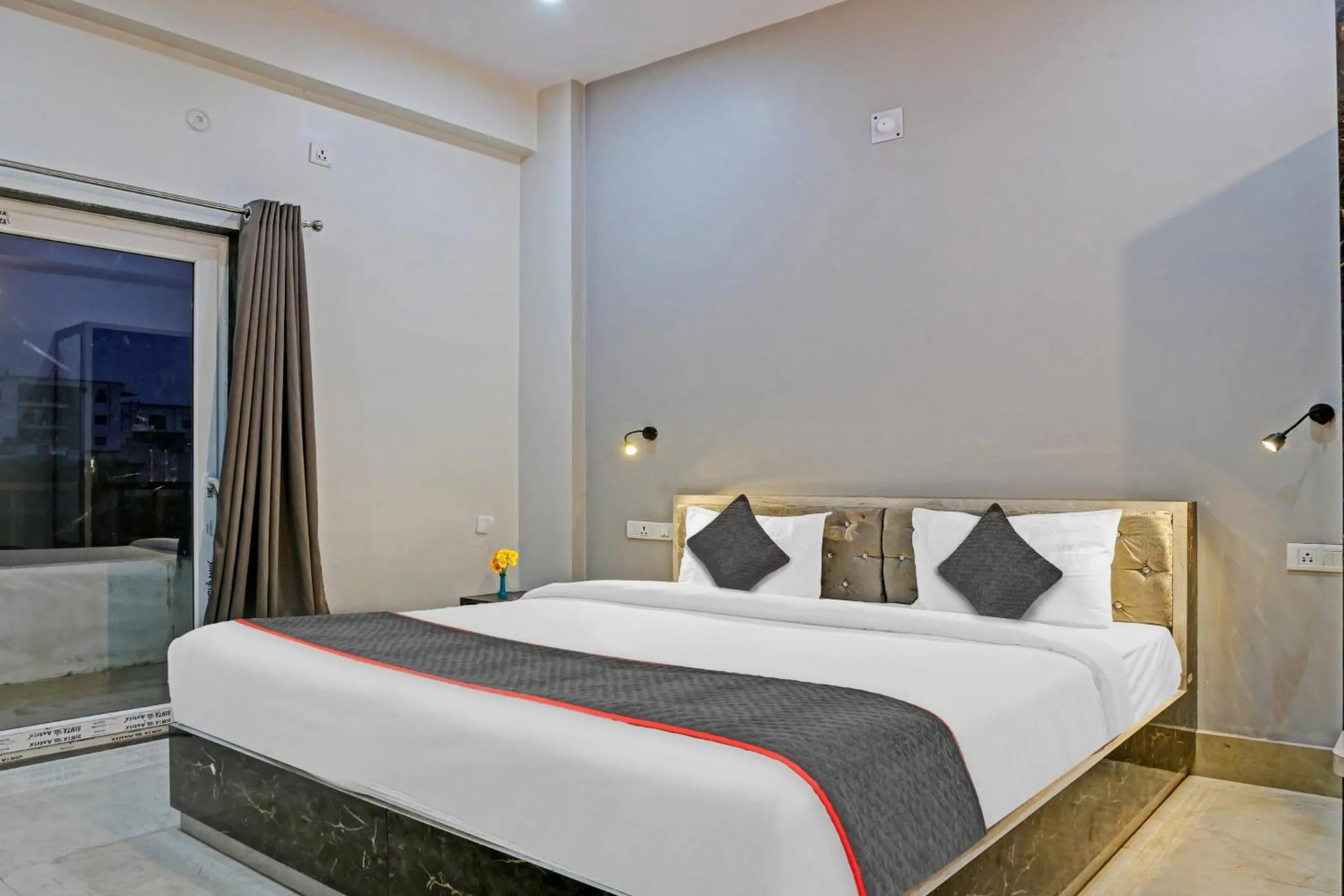 Bedroom, Bed in Hotel O Navneeta Grand