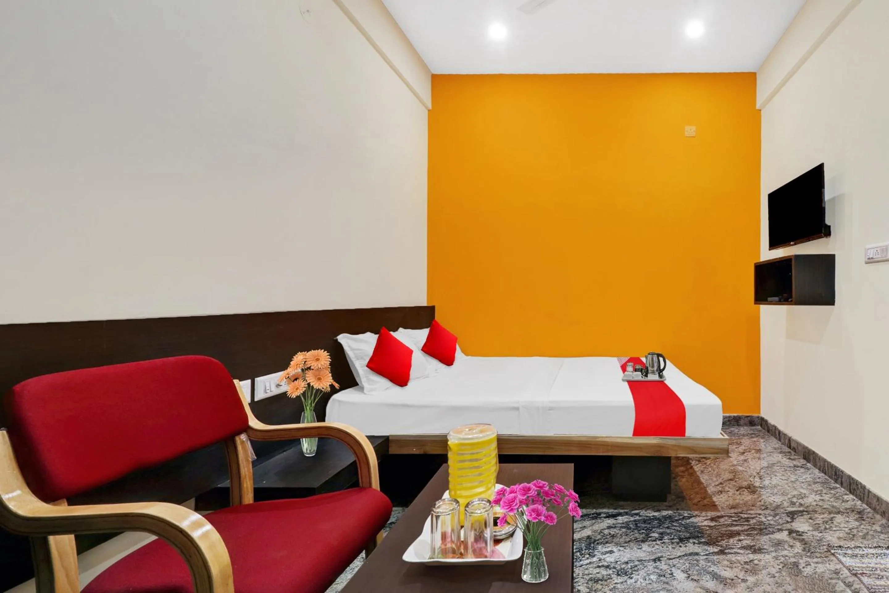 Bedroom in Hotel O SAPTHAGIRI RESIDENCY