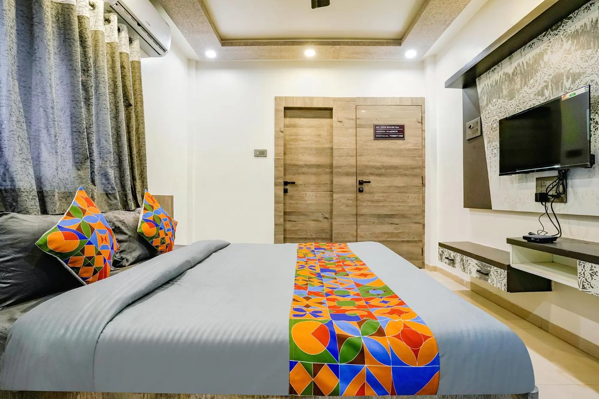 TV and multimedia, Bed in FabHotel Viva House - Talegaon