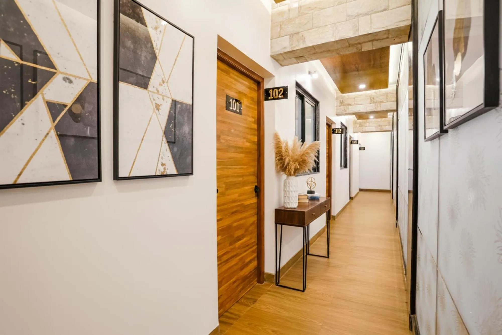 Lobby or reception in FabHotel Viva House - Talegaon