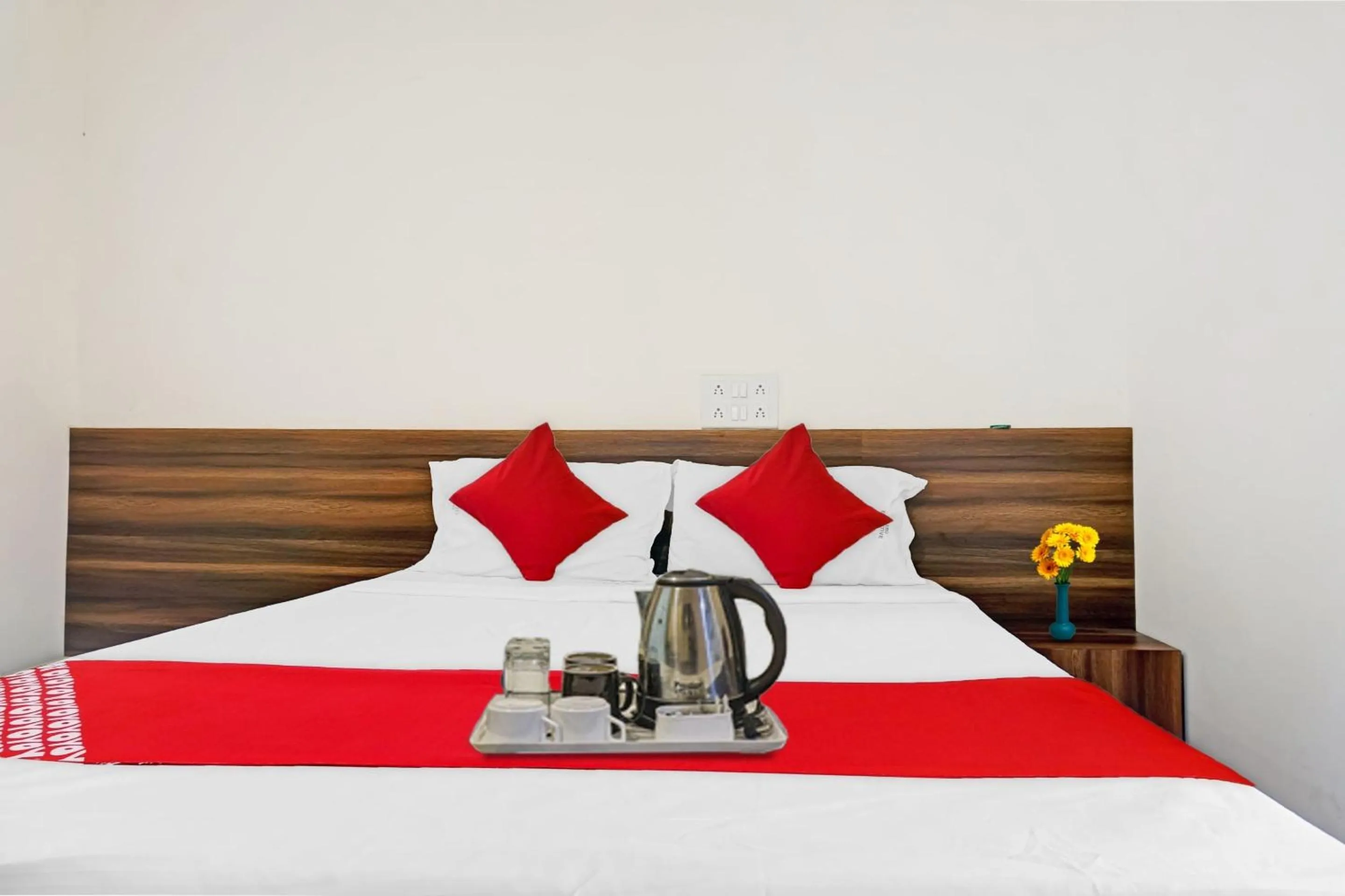 Bedroom, Bed in SPOT ON Swarg Executive Paradise Near Fun Time Multiplex