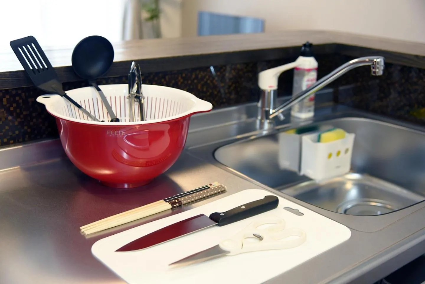 Kitchen or kitchenette in Sun Court Maruyama Garden Hills