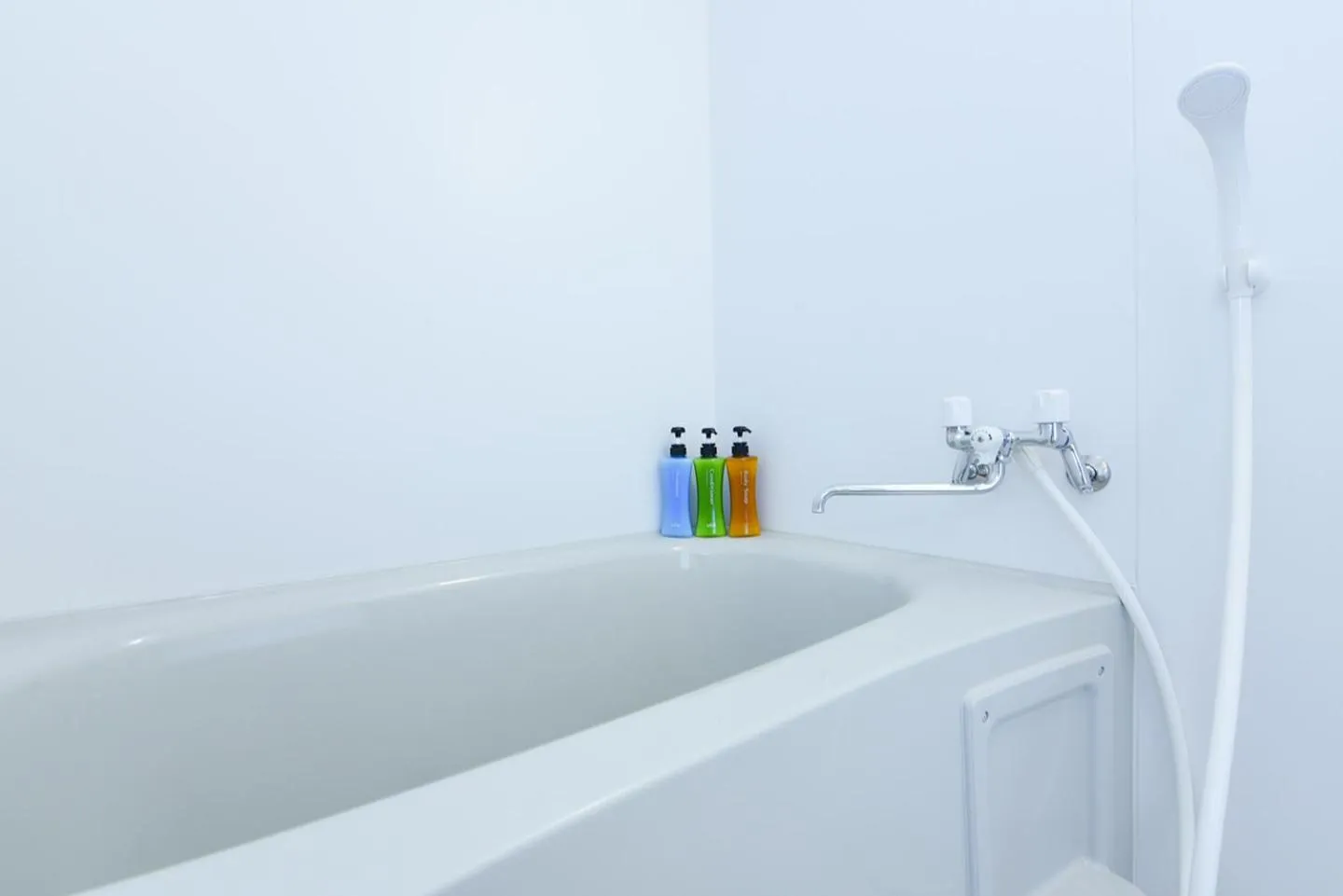 Bathroom in Sun Court Maruyama Garden Hills