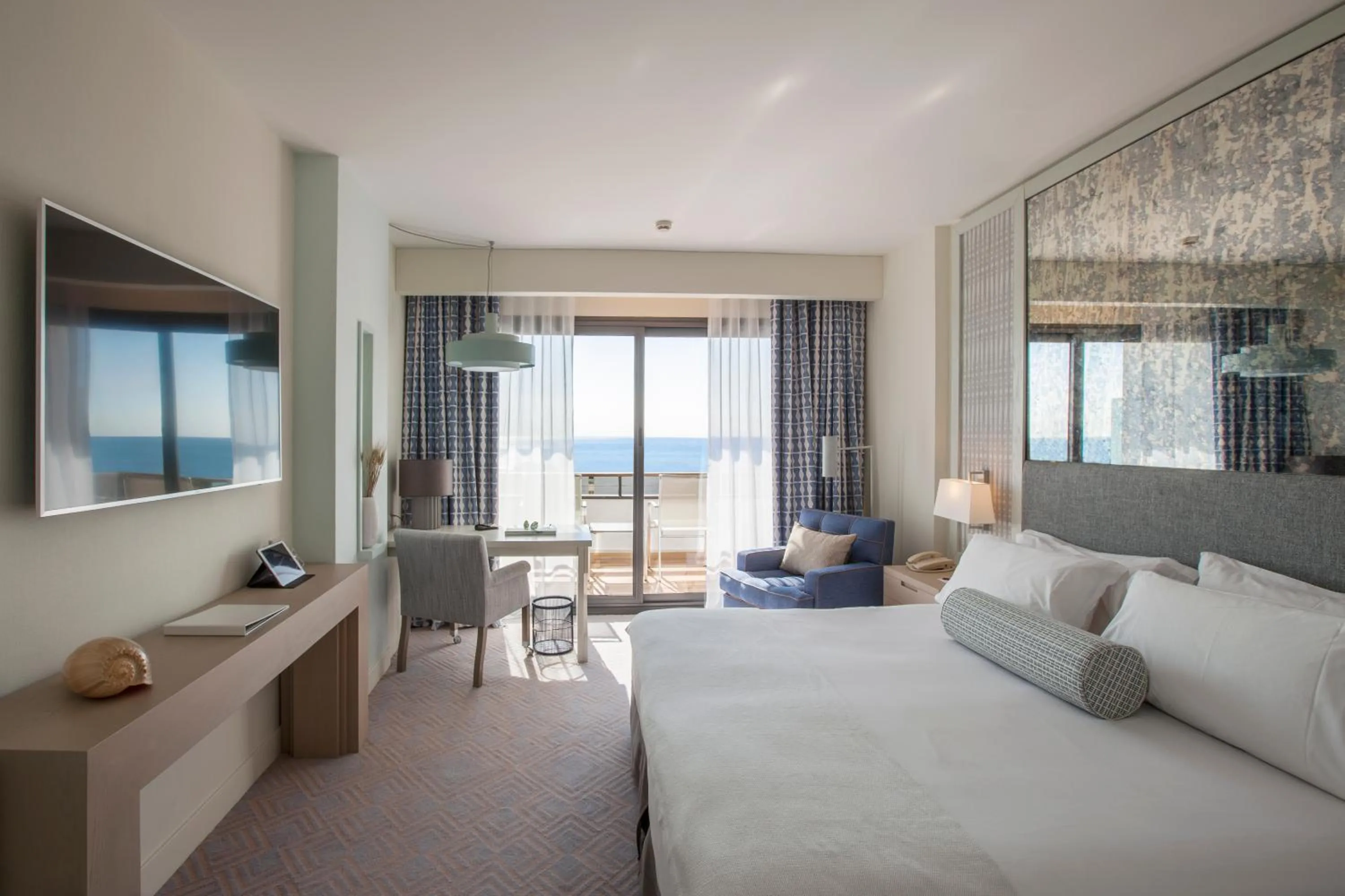 Bedroom, Bed in Eurostars Sitges