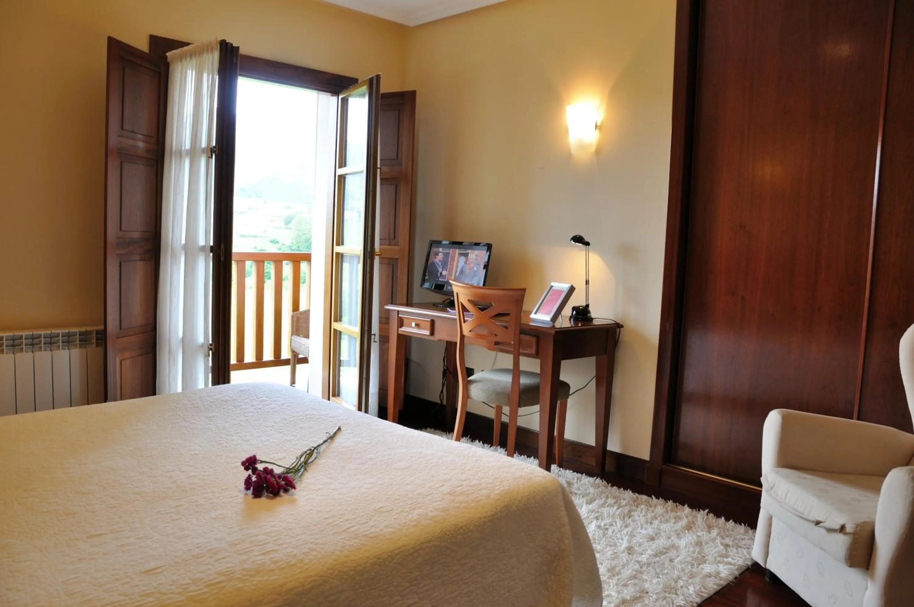 Bed in Hotel Puerta Del Oriente