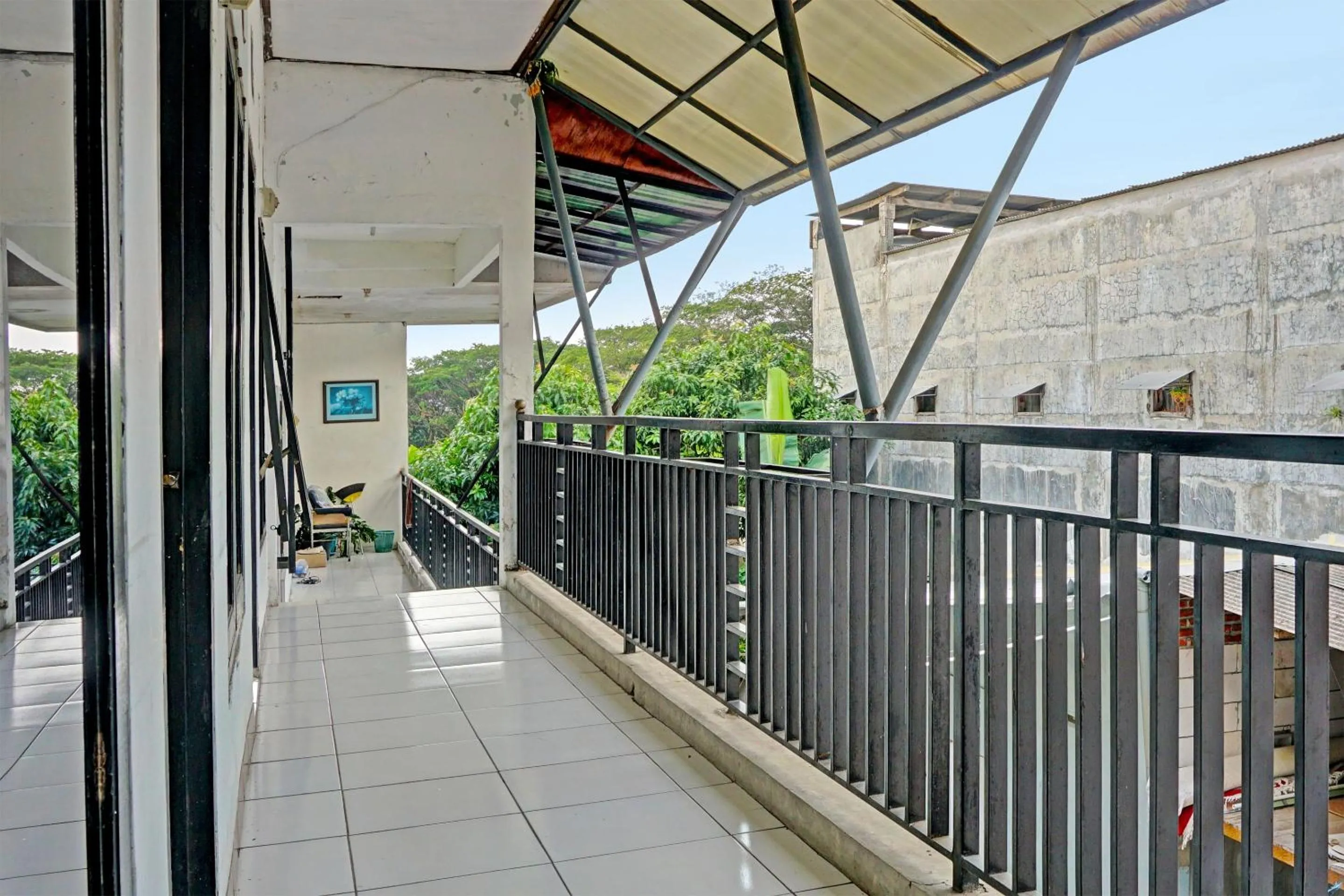 Lobby or reception in OYO Life 91896 Kost Bu Dewi Syariah