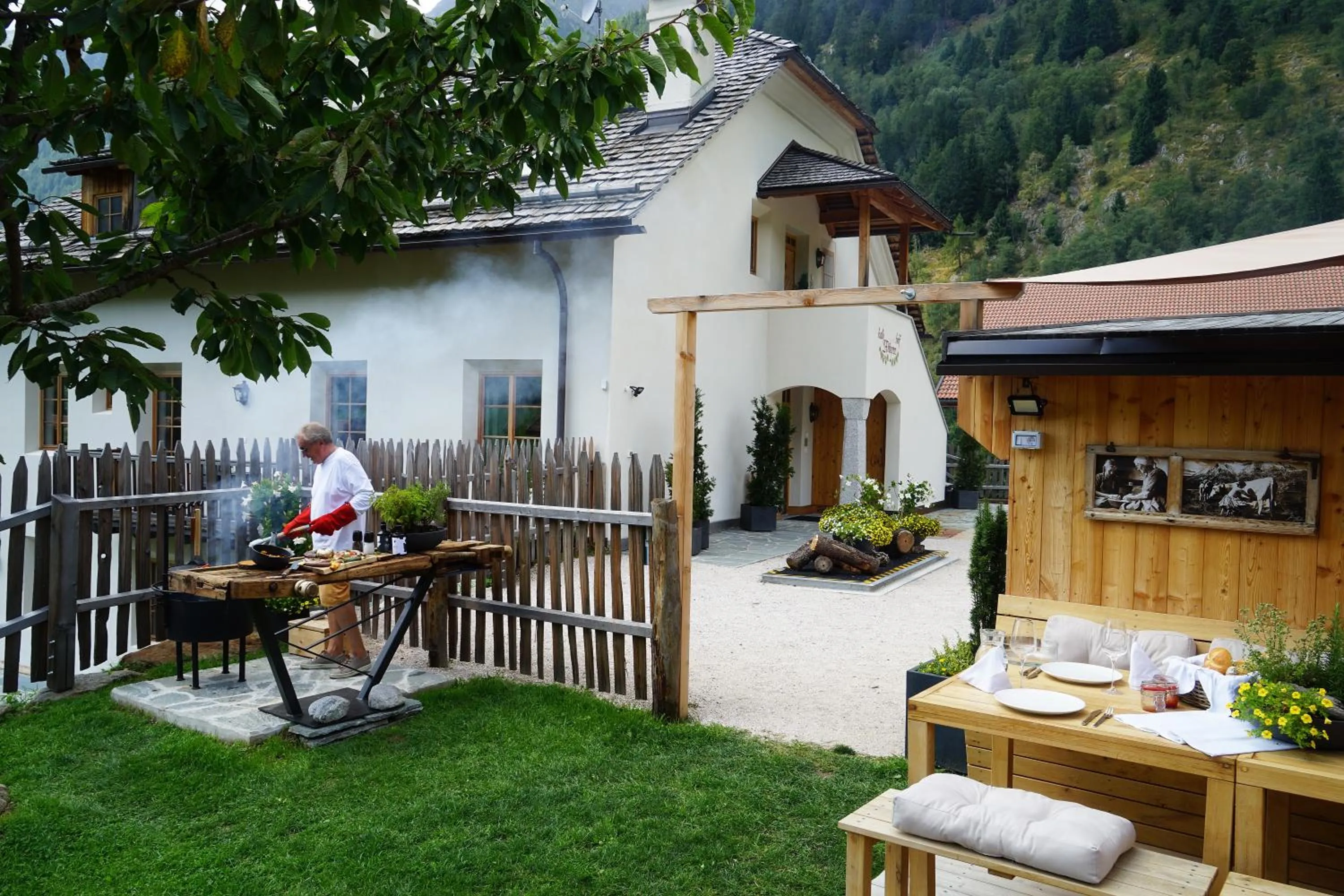 Property building in Halbwöhrerhof