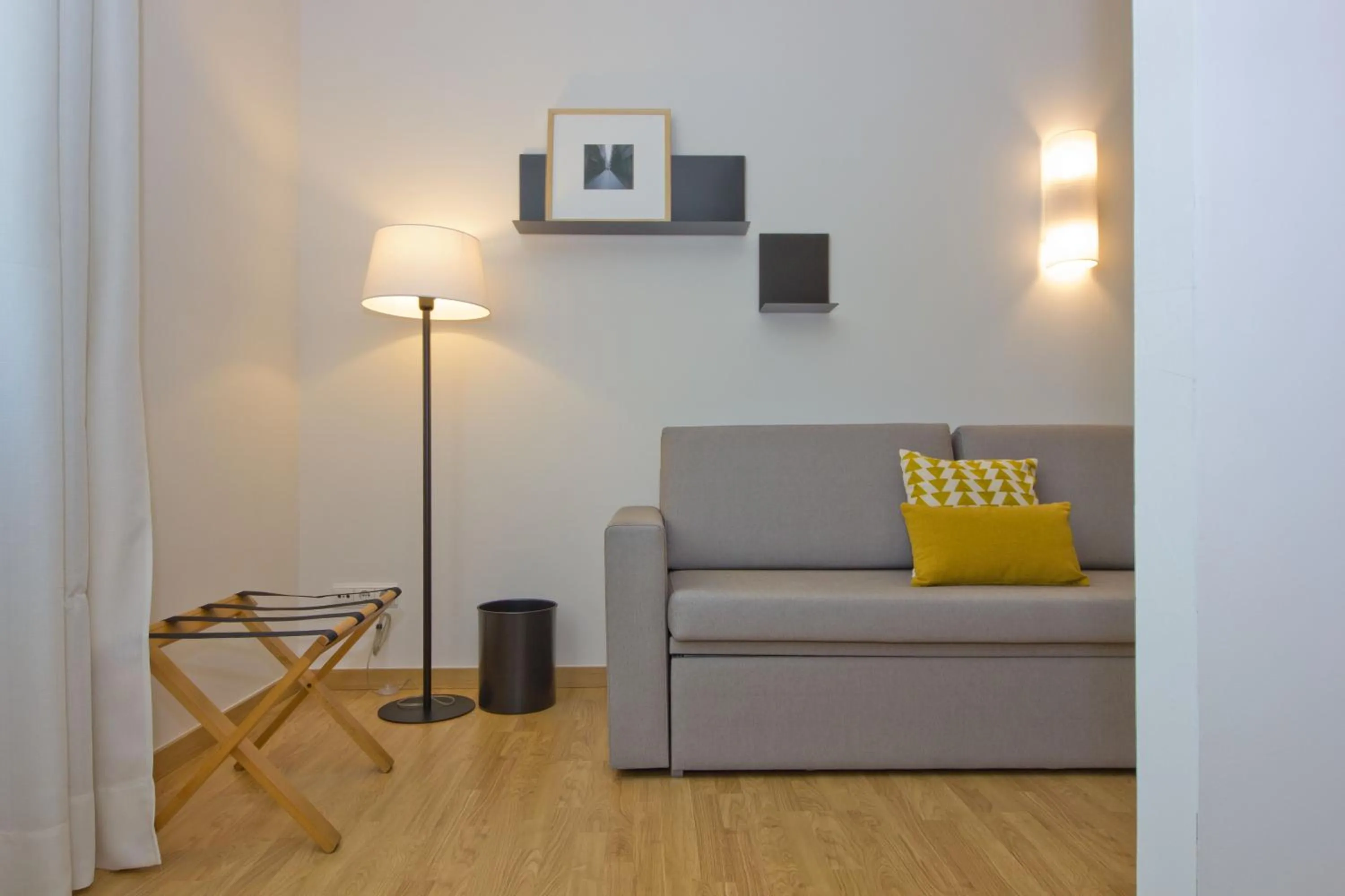 Living room in Aparthotel Atenea Valles