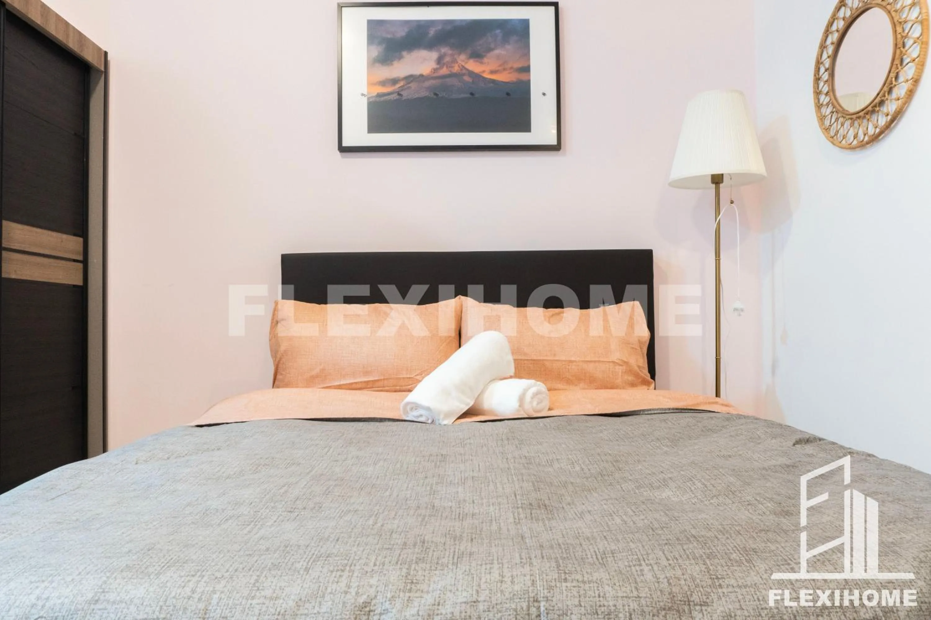 Bedroom, Bed in KLIA, KLIA2, Horizon Suites Sepang, Designed Studio, by Flexihome-MY