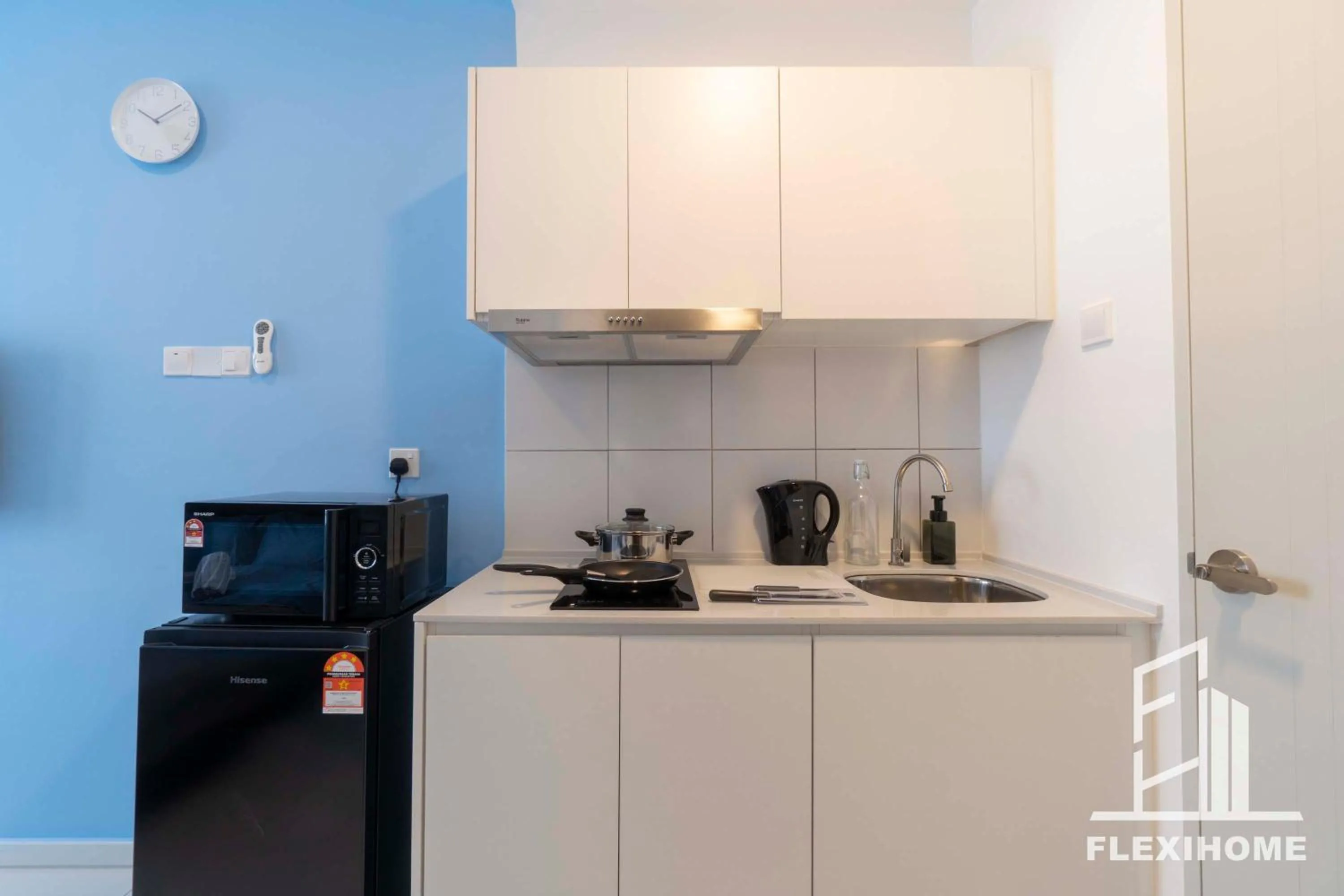 Kitchen or kitchenette in KLIA, KLIA2, Horizon Suites Sepang, Designed Studio, by Flexihome-MY
