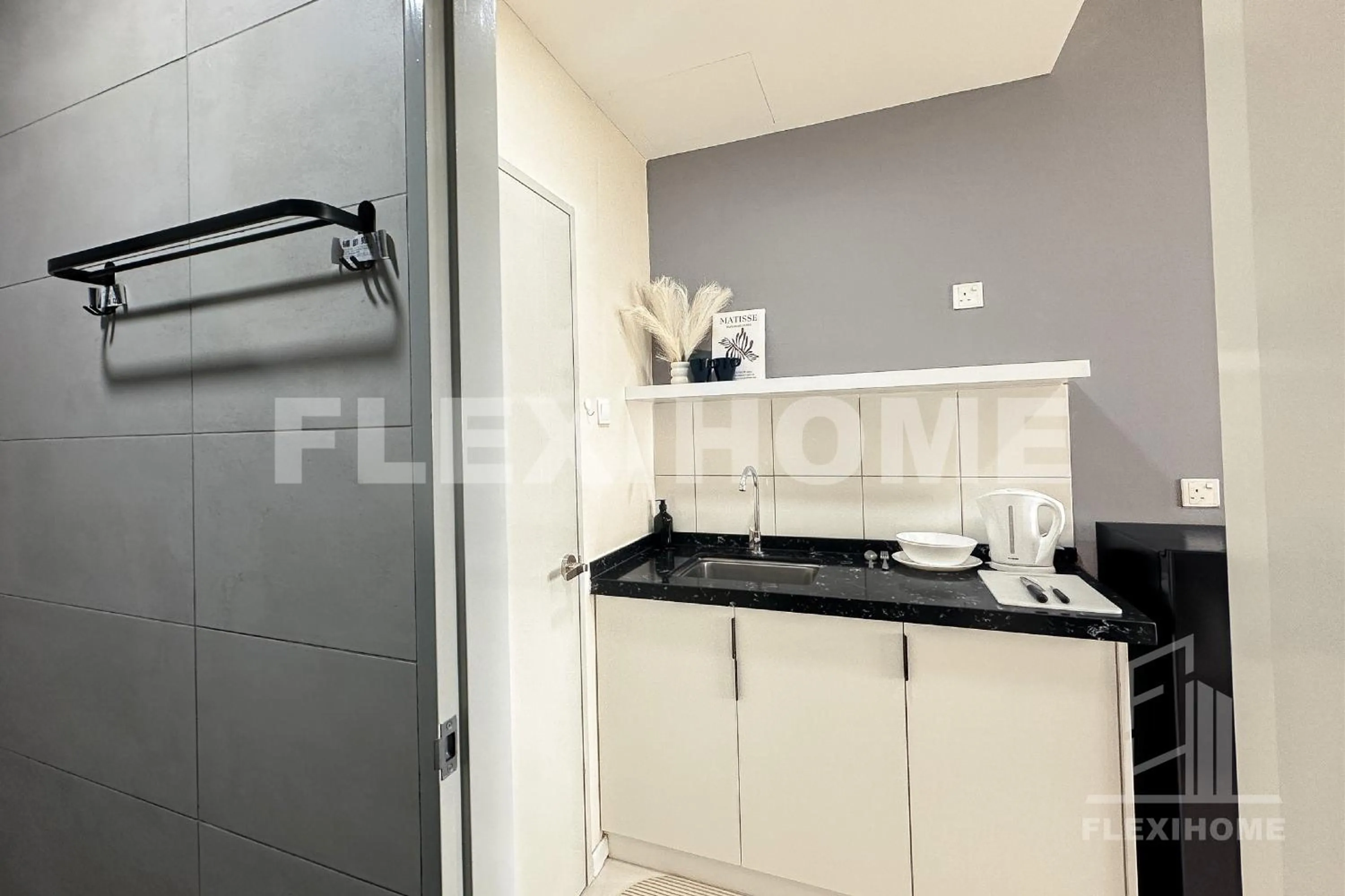 Kitchen or kitchenette in KLIA, KLIA2, Horizon Suites Sepang, Designed Studio, by Flexihome-MY